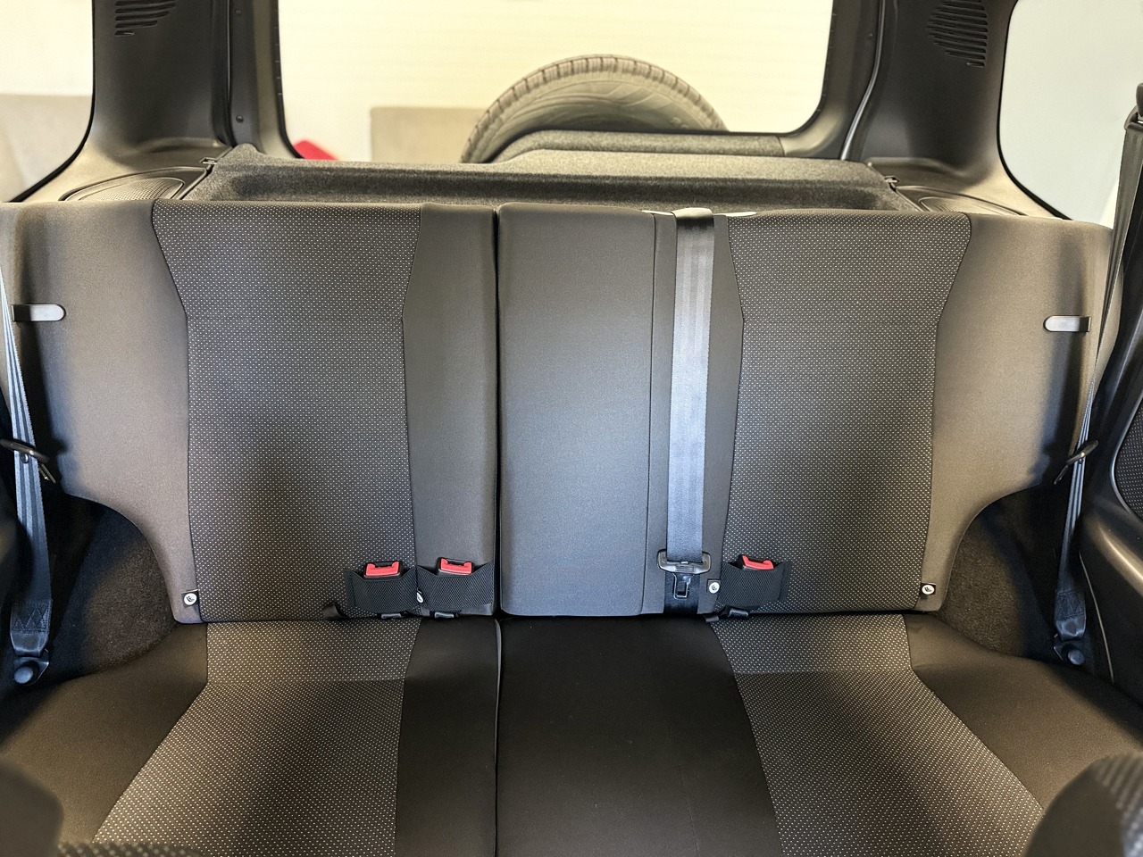 Легковой автотранспорт - LADA Niva Travel 1.7 MT (83 л.с.) 4WD