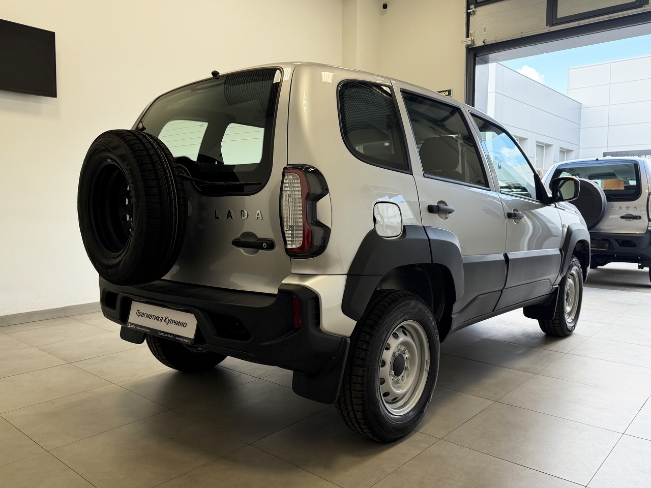 Легковой автотранспорт - LADA Niva Travel 1.7 MT (83 л.с.) 4WD