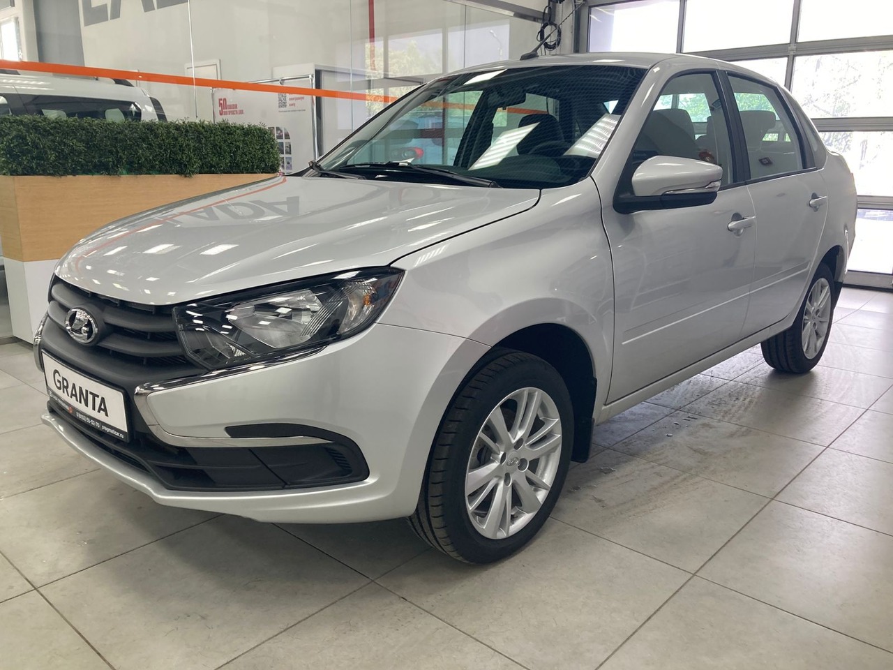 Легковой автотранспорт - LADA Granta 1.6 MT (106 л.с.)