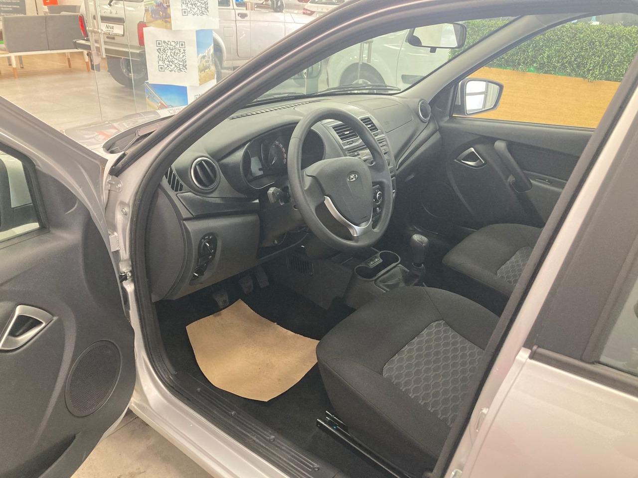 Легковой автотранспорт - LADA Granta 1.6 MT (106 л.с.)