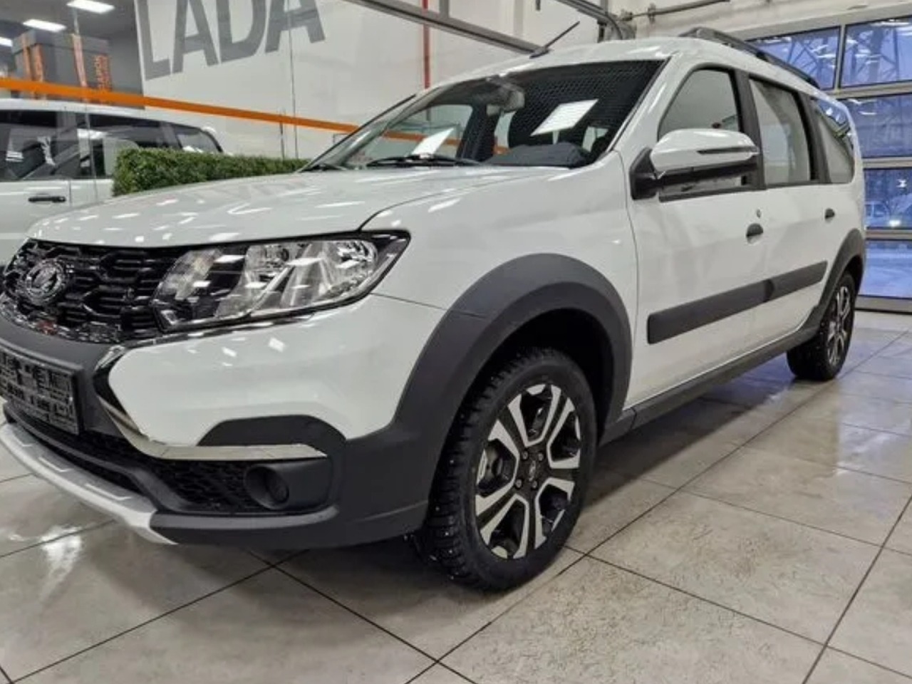 Легковой автотранспорт - LADA Largus Cross 1.6 MT (106 л.с.)