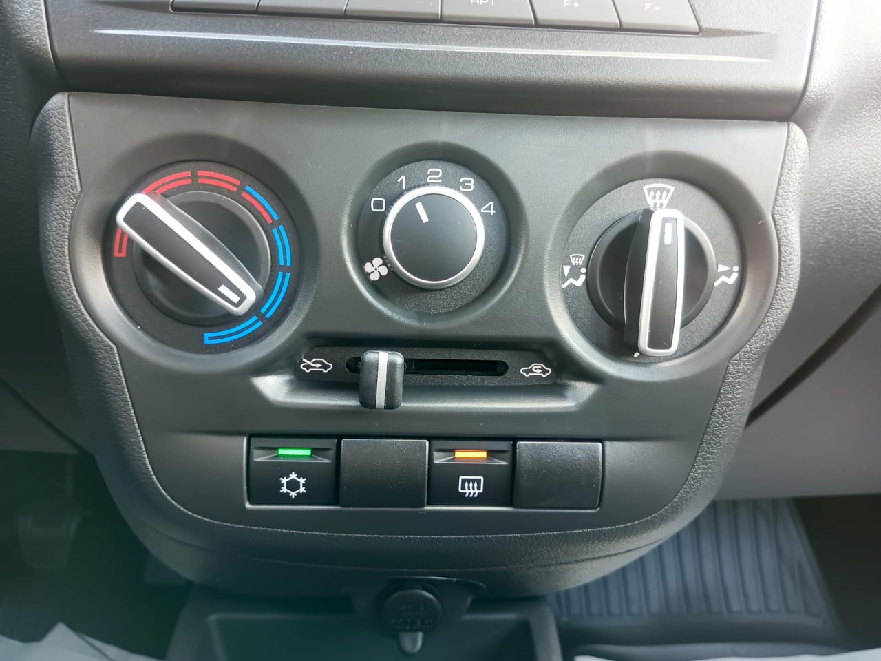 Легковой автотранспорт - LADA Granta 1.6 MT (106 л.с.)