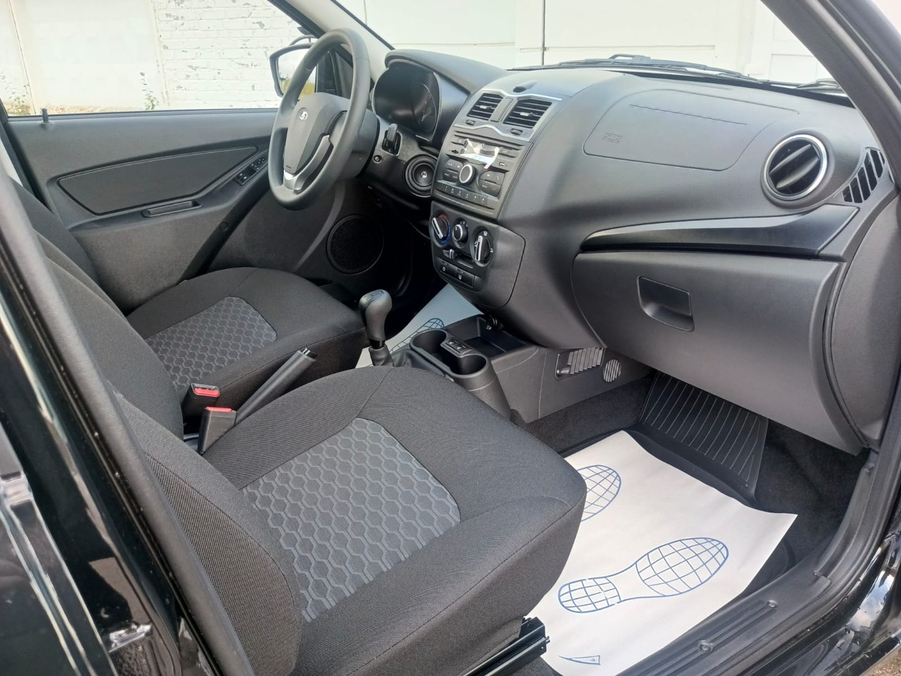 Легковой автотранспорт - LADA Granta 1.6 MT (106 л.с.)