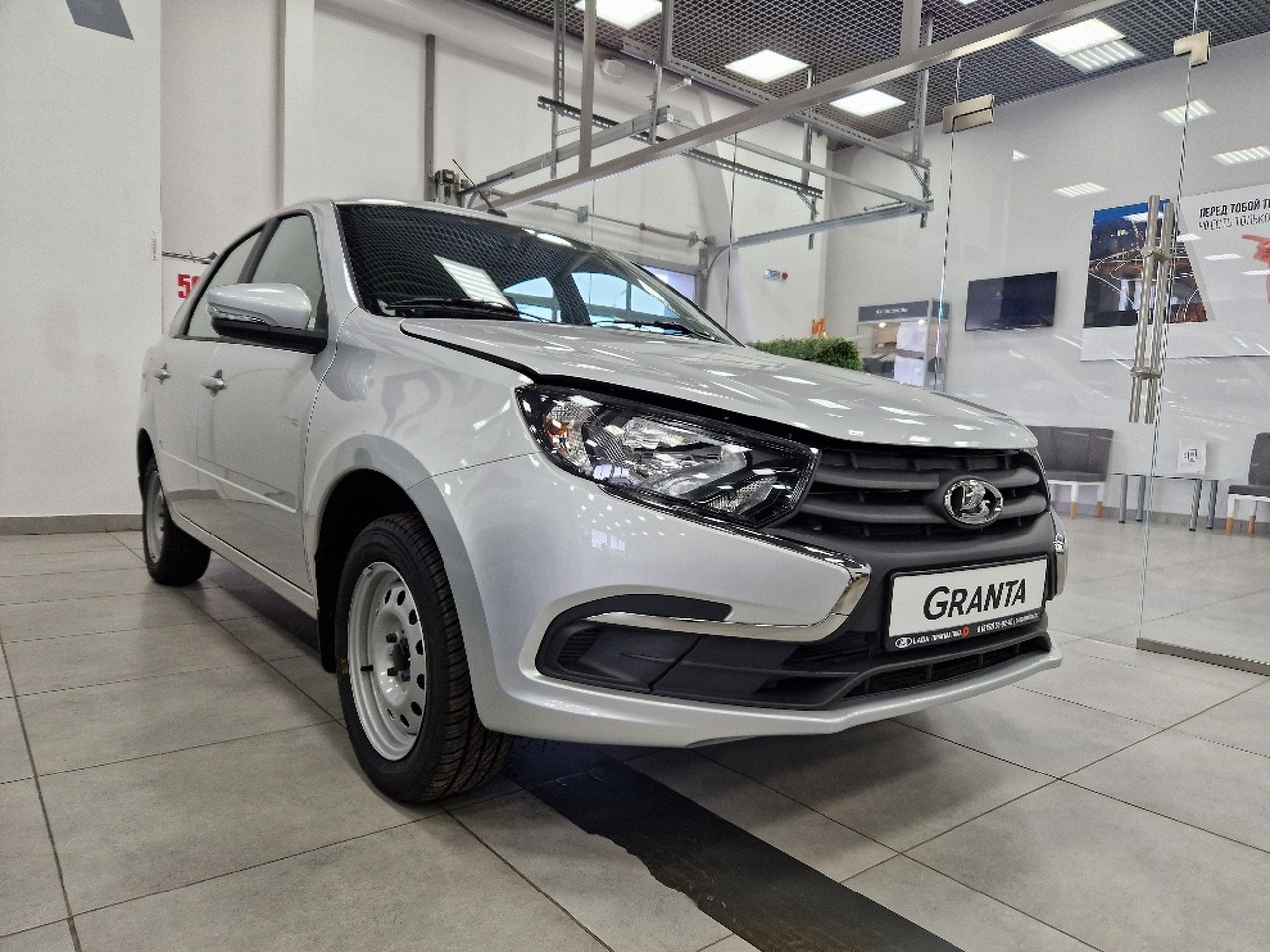 Легковой автотранспорт - LADA Granta 1.6 MT (90 л.с.)