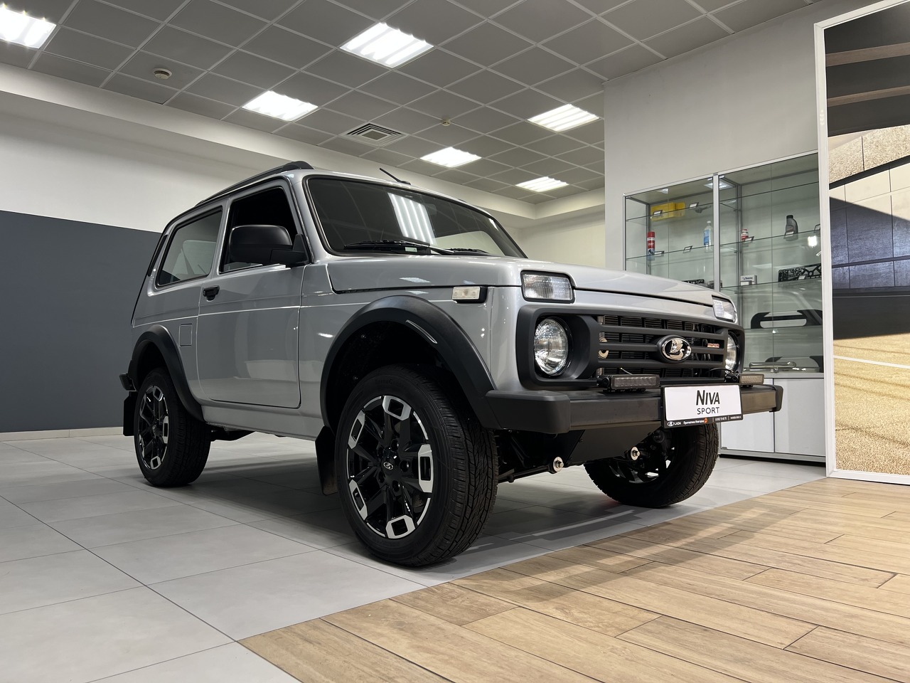 Легковой автотранспорт - LADA Niva Legend Sport 1.6 MT (122 л.с.) 4WD