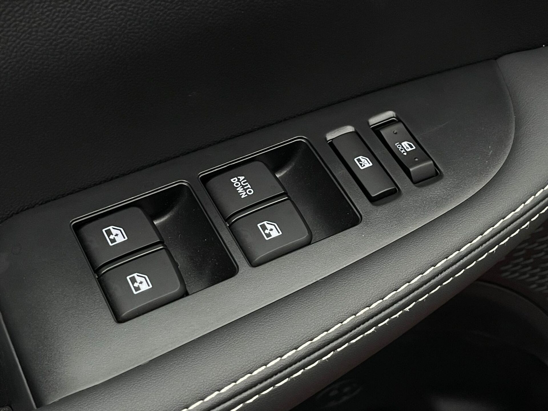 Легковой автотранспорт - CHANGAN Alsvin 1.5 AMT (98 л.с.)