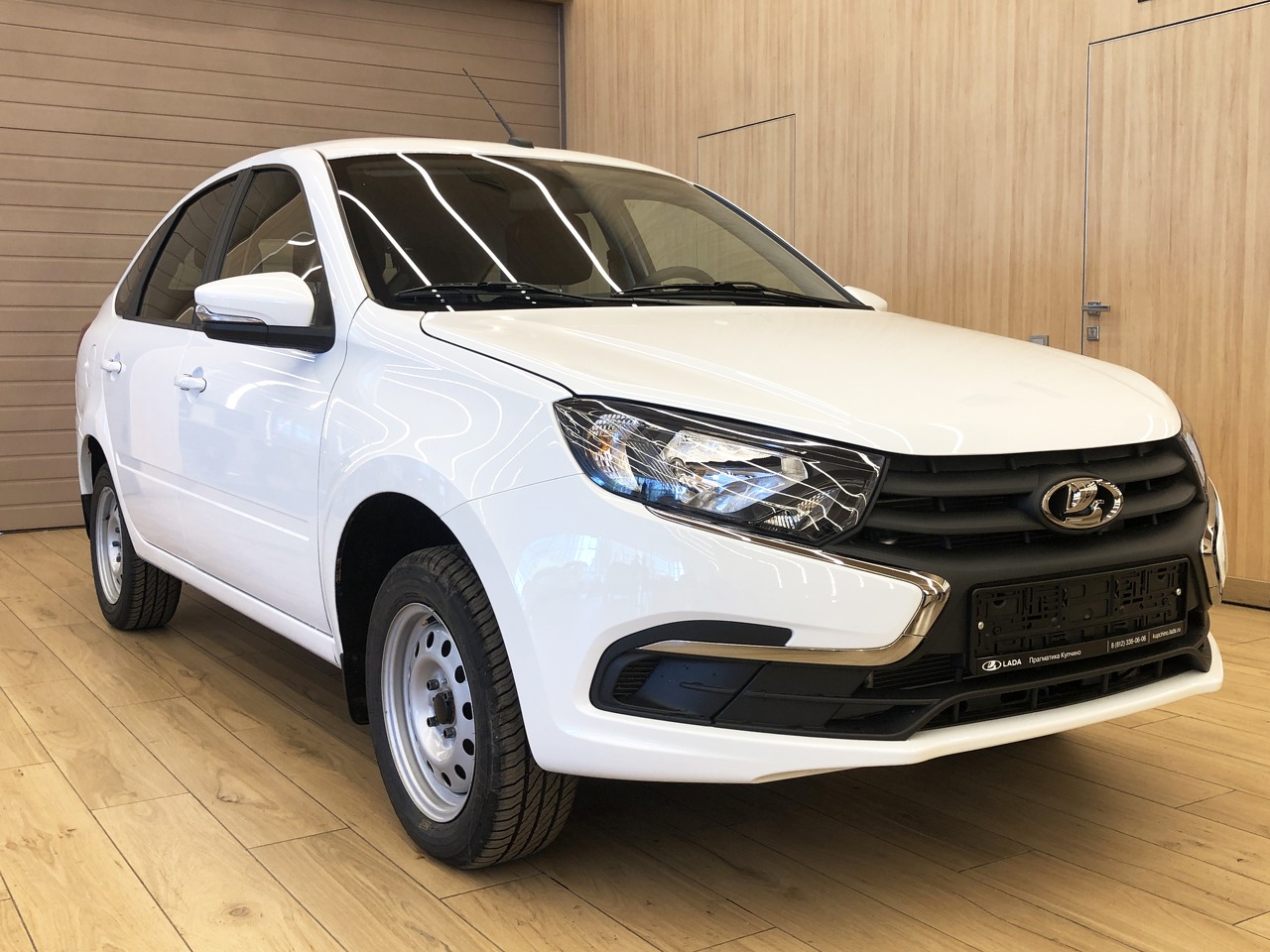 Легковой автотранспорт - LADA Granta 1.6 MT (90 л.с.)
