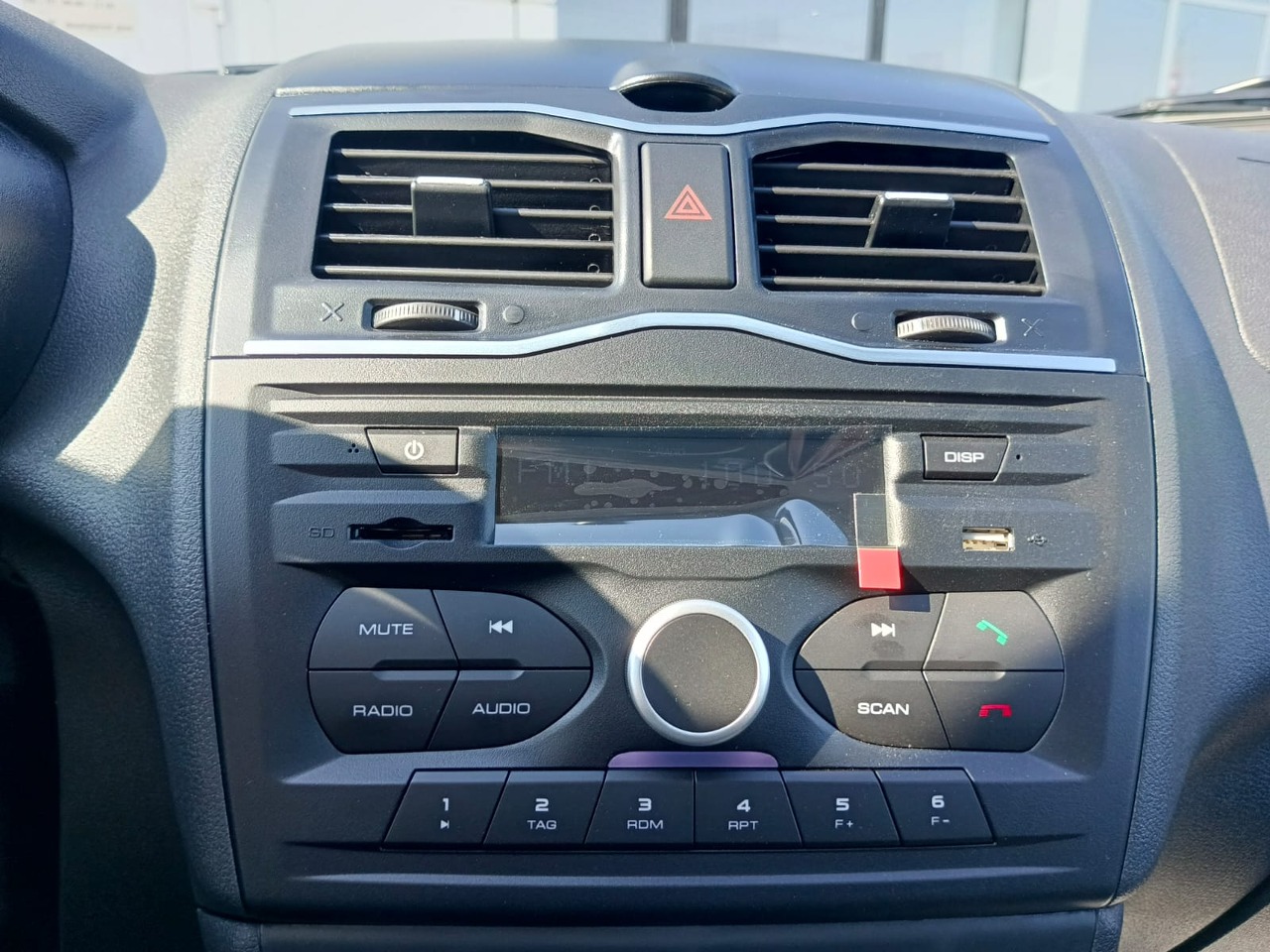 Легковой автотранспорт - LADA Granta 1.6 MT (90 л.с.)