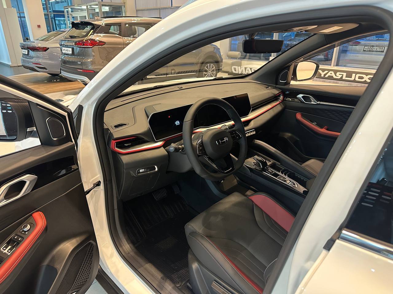 Легковой автотранспорт - GEELY Coolray 