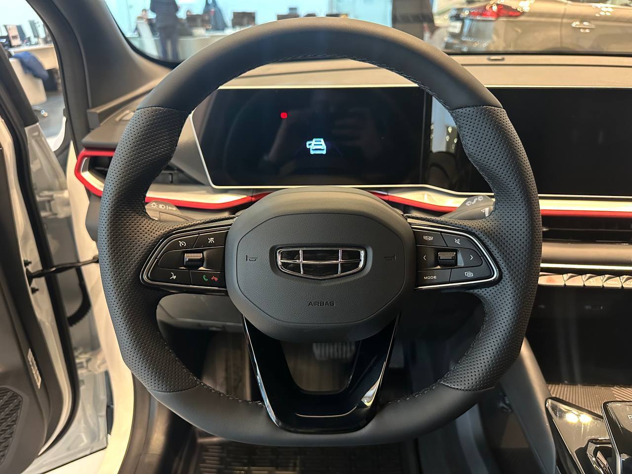 Легковой автотранспорт - GEELY Coolray 