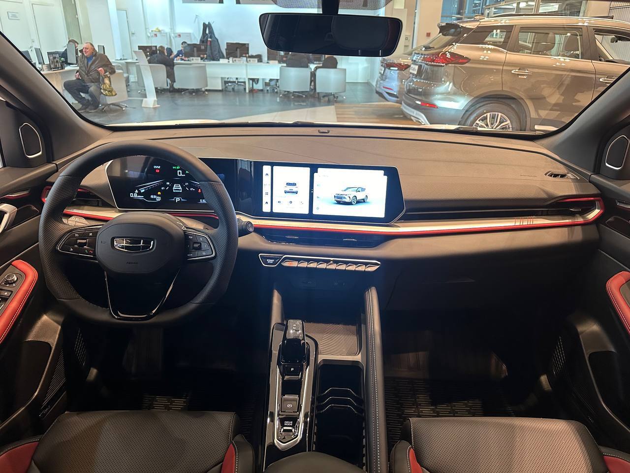 Легковой автотранспорт - GEELY Coolray 