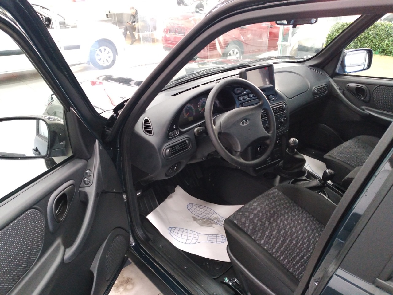 Легковой автотранспорт - Niva 1.7 MT (80 л.с.) 4WD