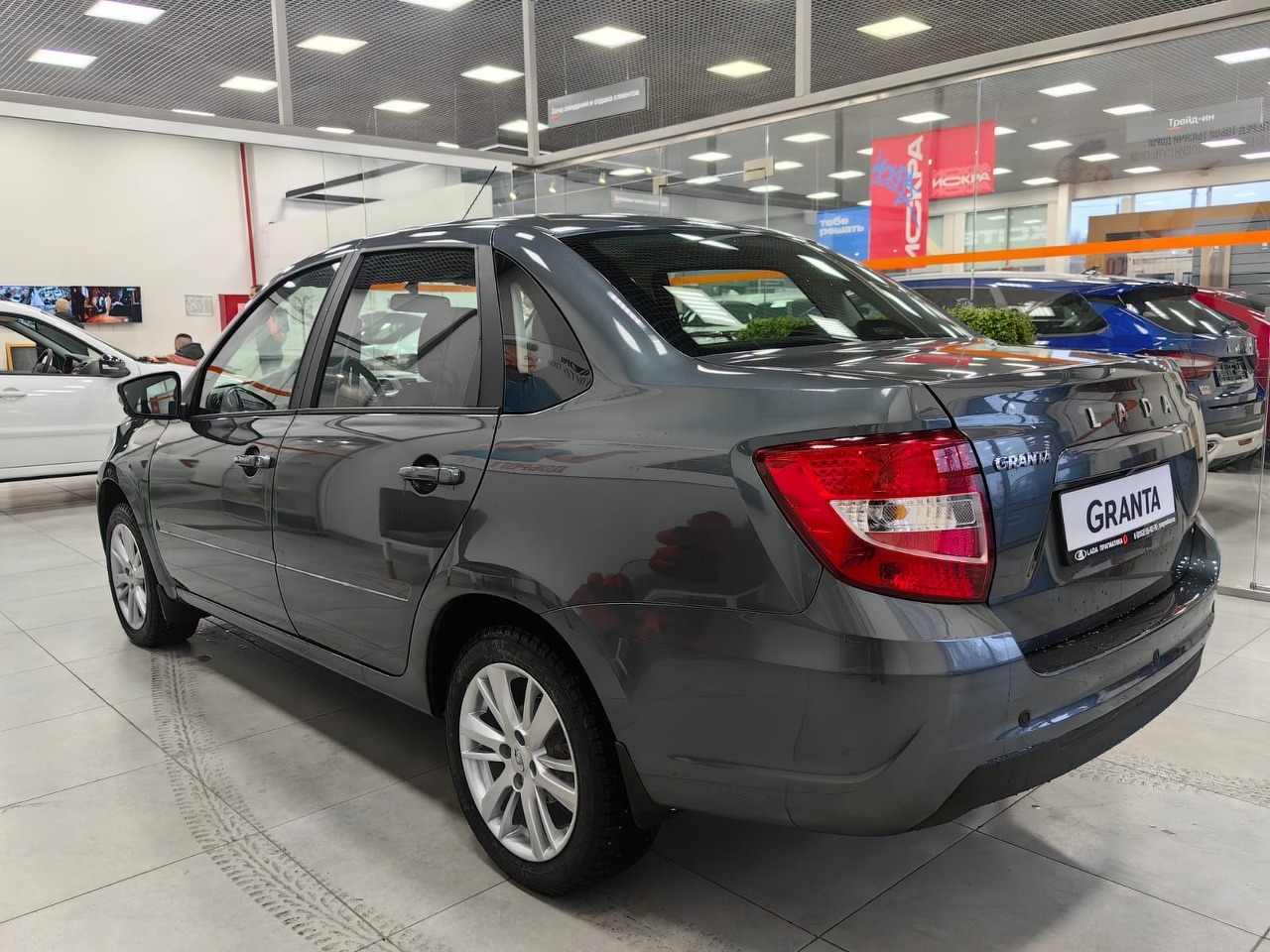 Легковой автотранспорт - LADA Granta 1.6 MT (106 л.с.)