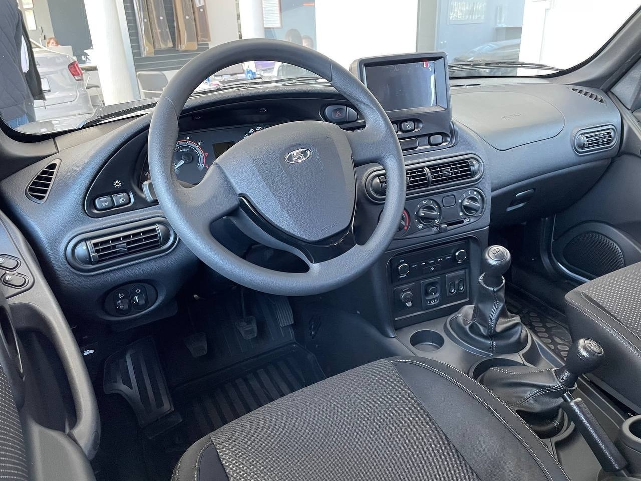 Легковой автотранспорт - LADA Niva Travel 1.7 MT (83 л.с.) 4WD