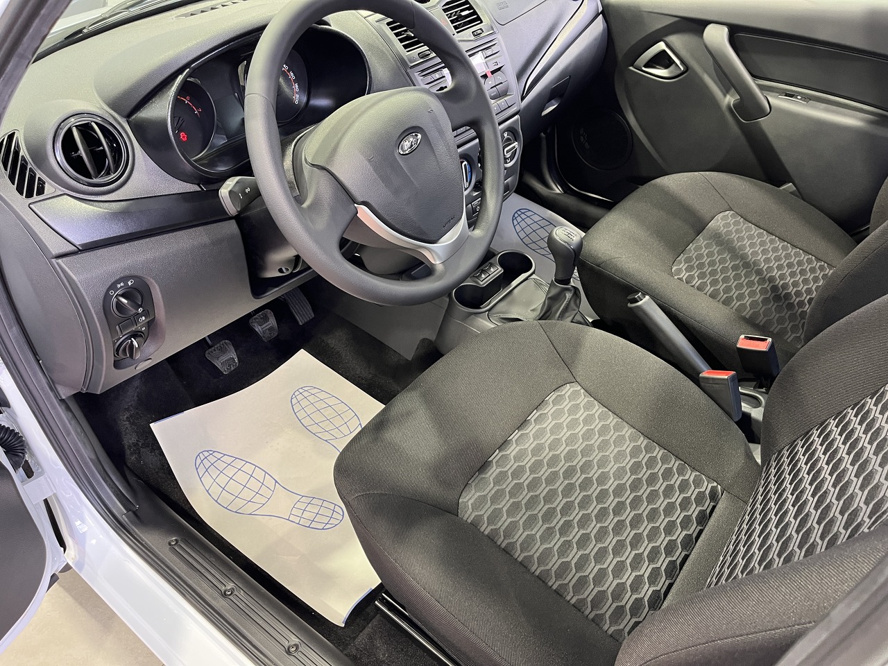 Легковой автотранспорт - Granta 1.6 MT (90 л.с.)