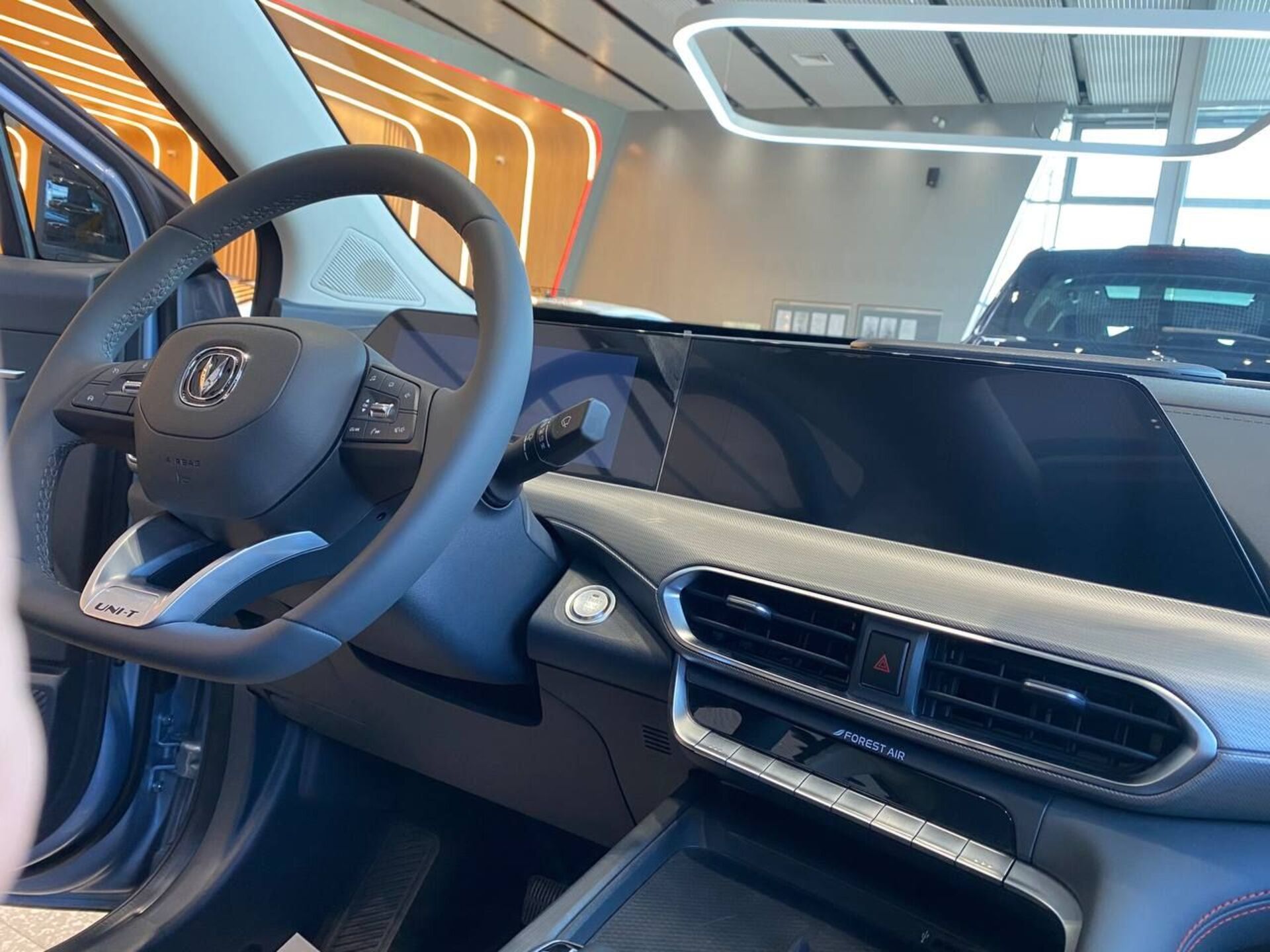 Легковой автотранспорт - CHANGAN UNI-T 1.5 AMT (167 л.с.)