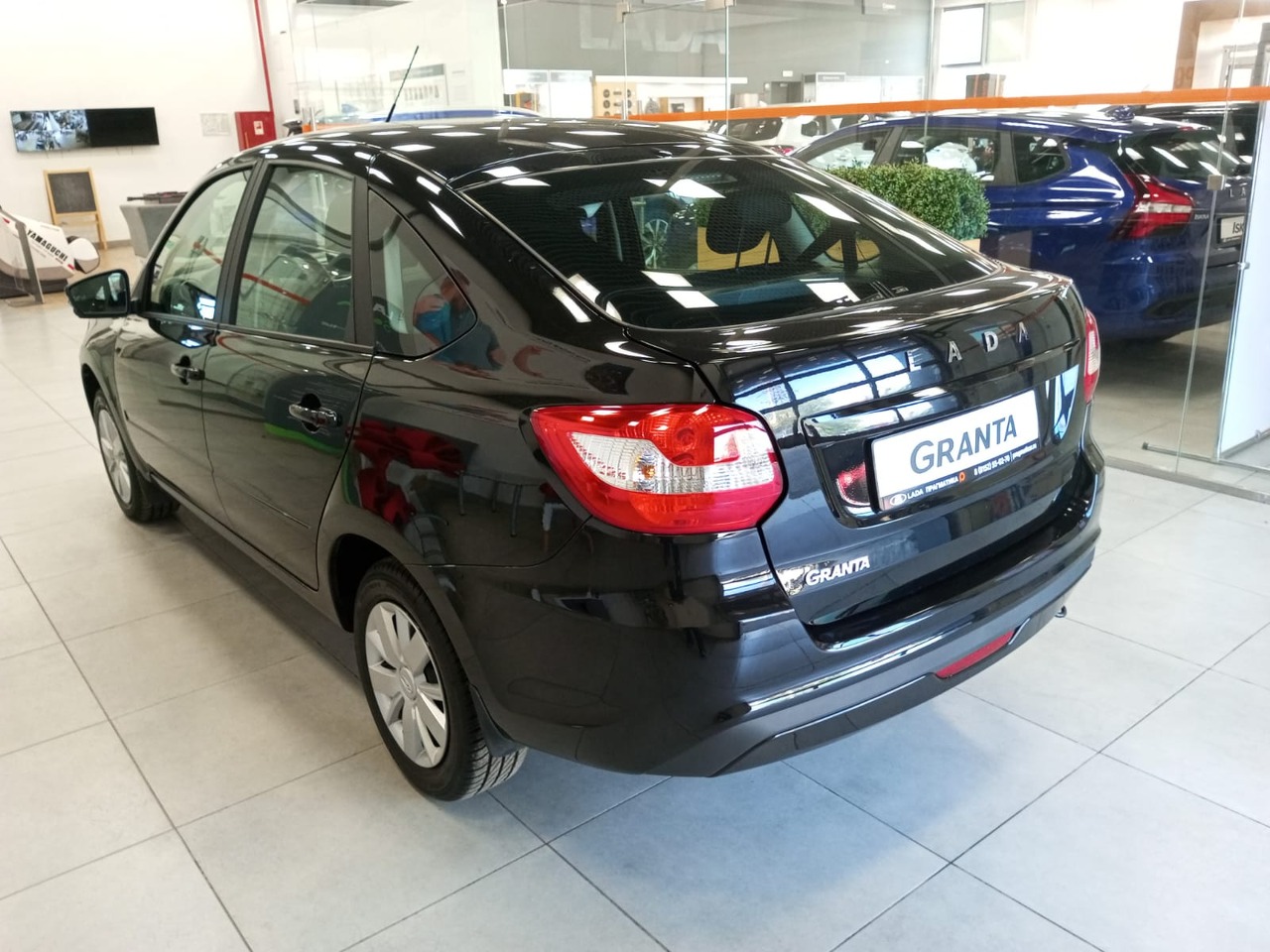 Легковой автотранспорт - LADA Granta 1.6 MT (90 л.с.)