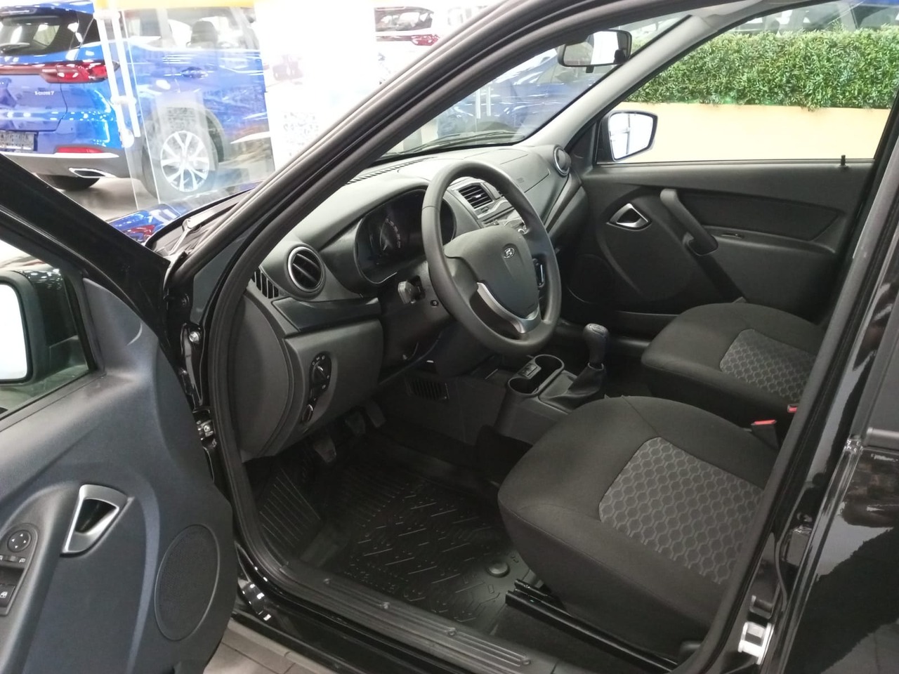 Легковой автотранспорт - LADA Granta 1.6 MT (90 л.с.)