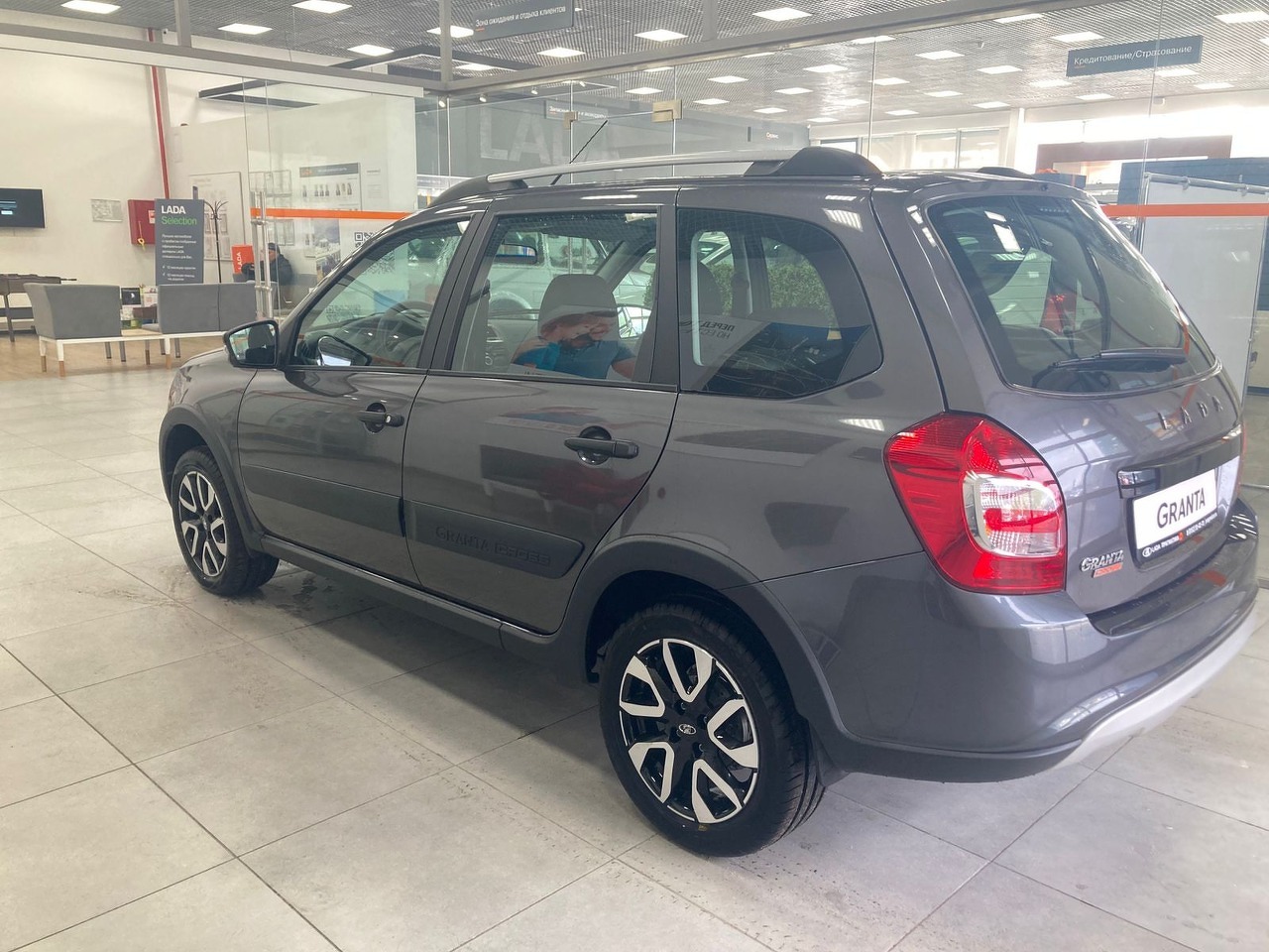 Легковой автотранспорт - LADA Granta Cross 1.6 MT (90 л.с.)