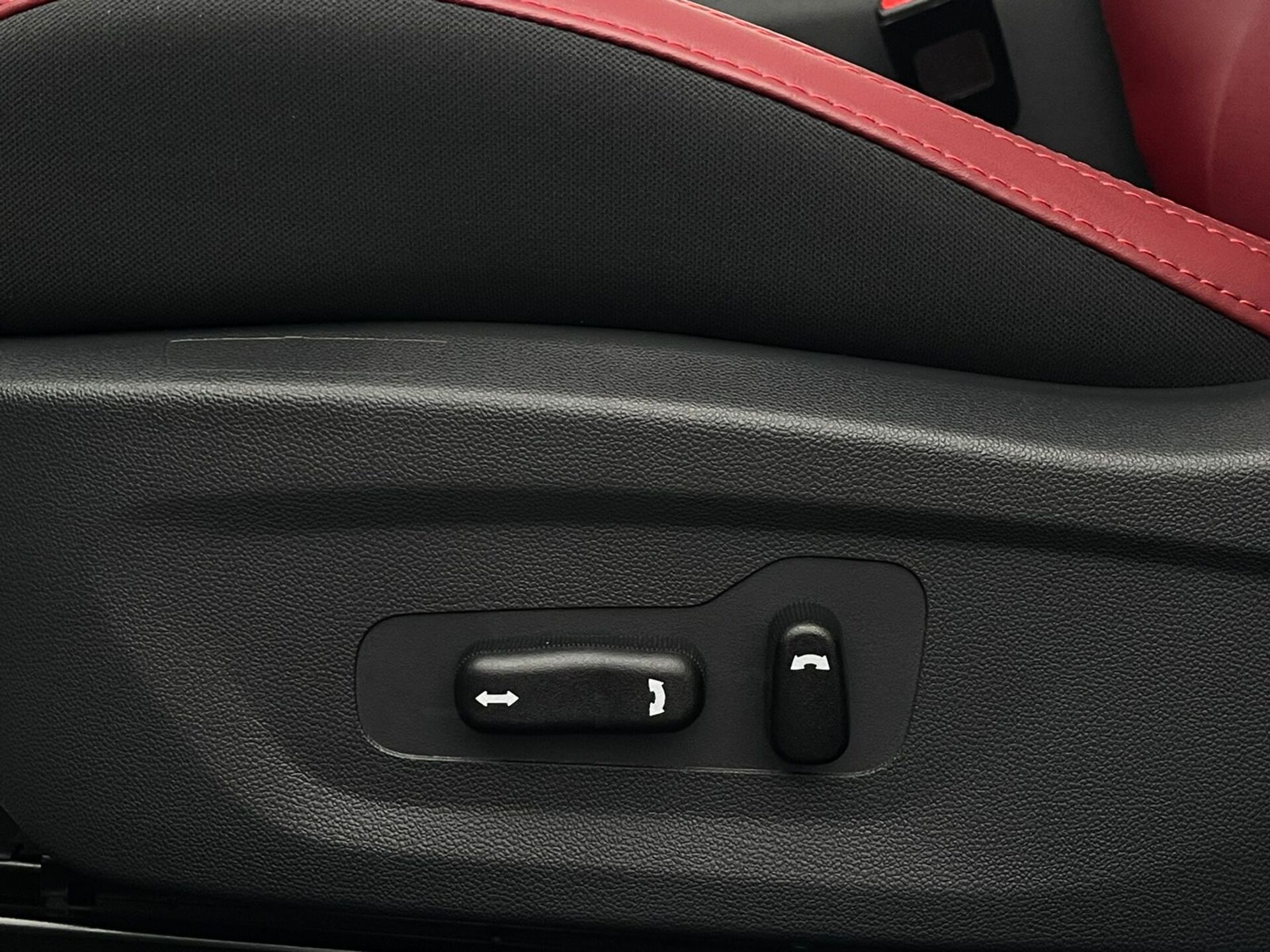 Легковой автотранспорт - CHANGAN Eado Plus 1.4 AMT (155 л.с.)