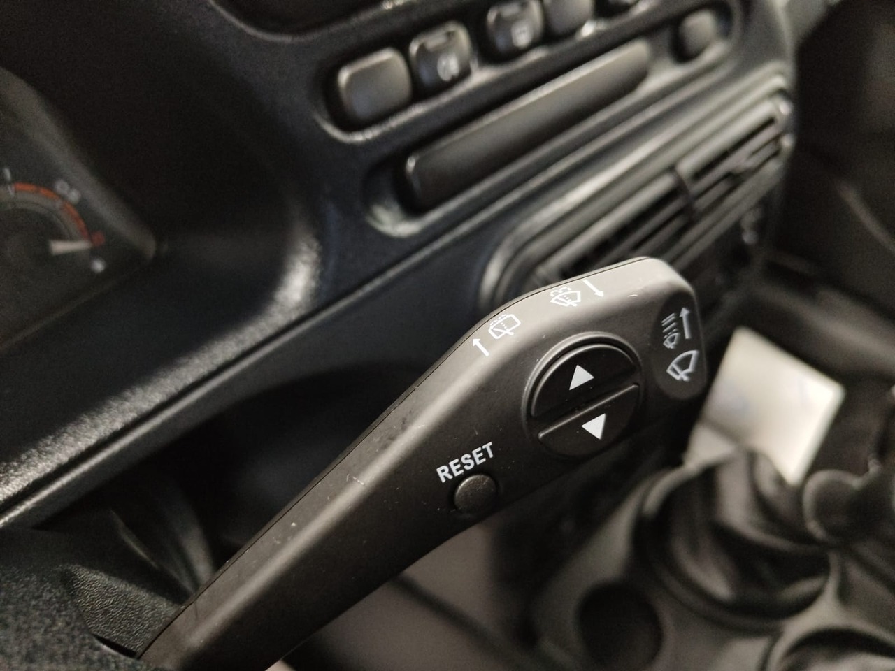 Легковой автотранспорт - Niva 1.7 MT (80 л.с.) 4WD