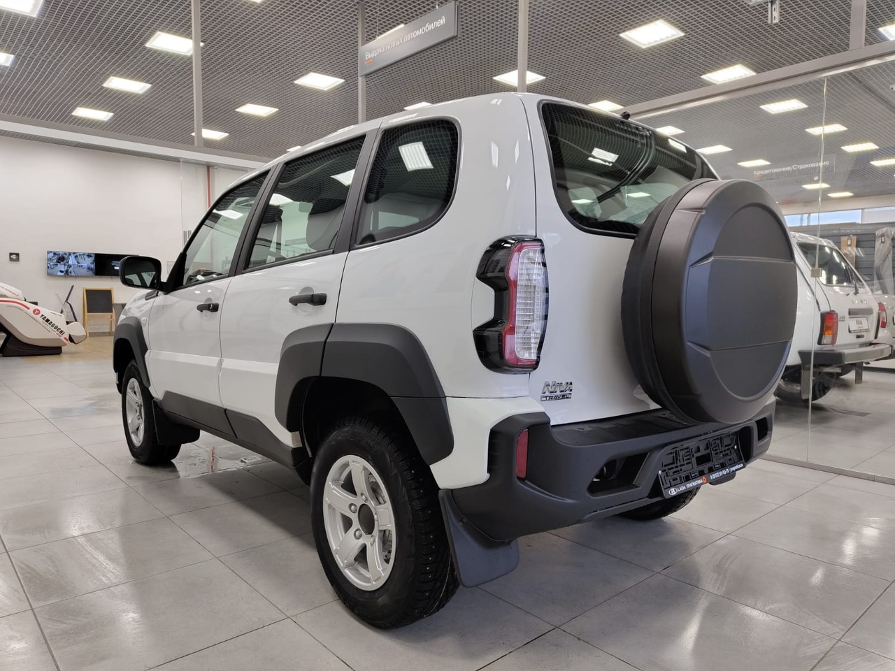 Легковой автотранспорт - Niva 1.7 MT (80 л.с.) 4WD