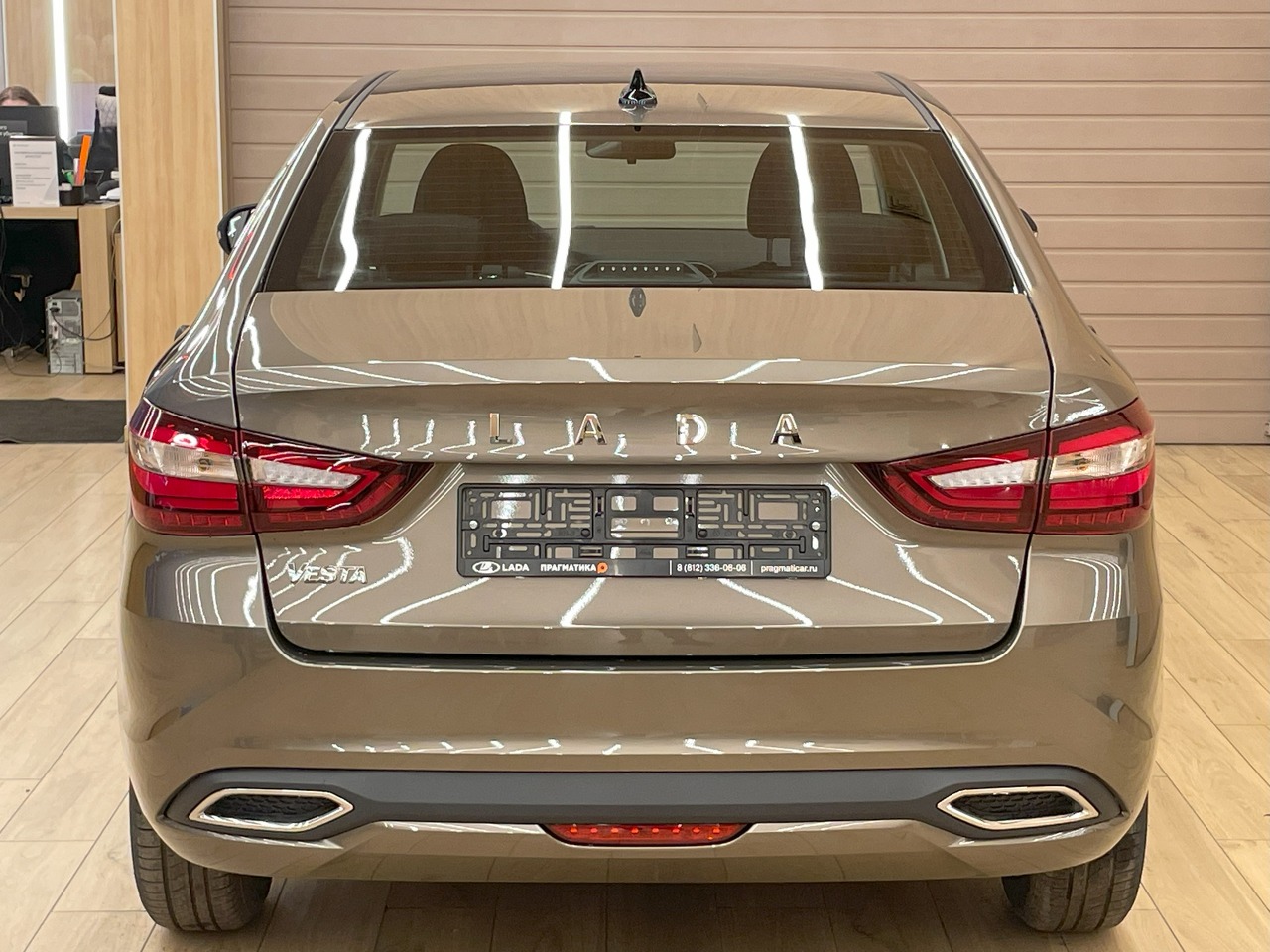 Легковой автотранспорт - LADA Vesta 1.6 CVT (106 л.с.)