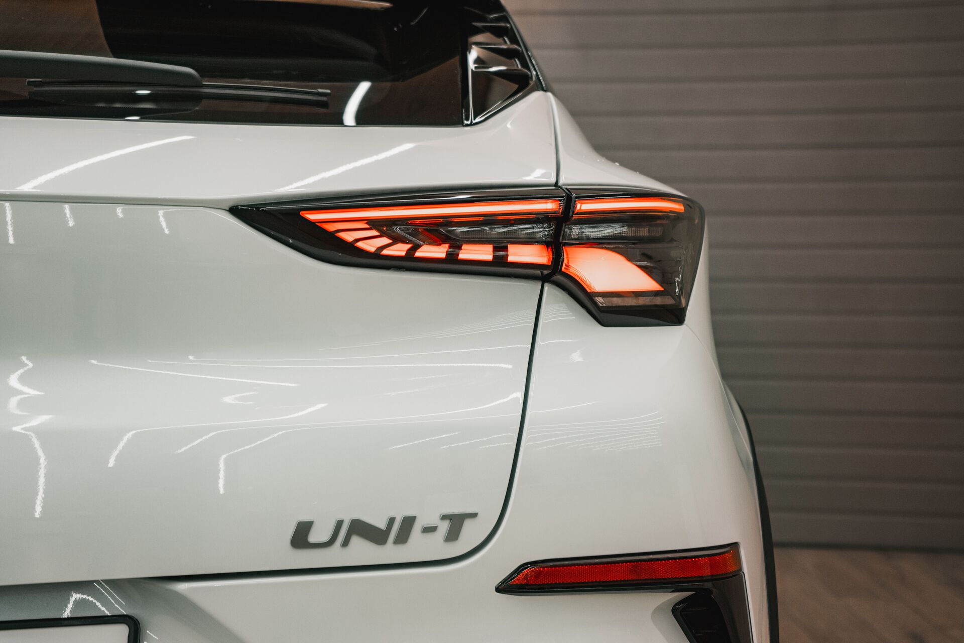 Легковой автотранспорт - CHANGAN UNI-T 1.5 AMT (167 л.с.)