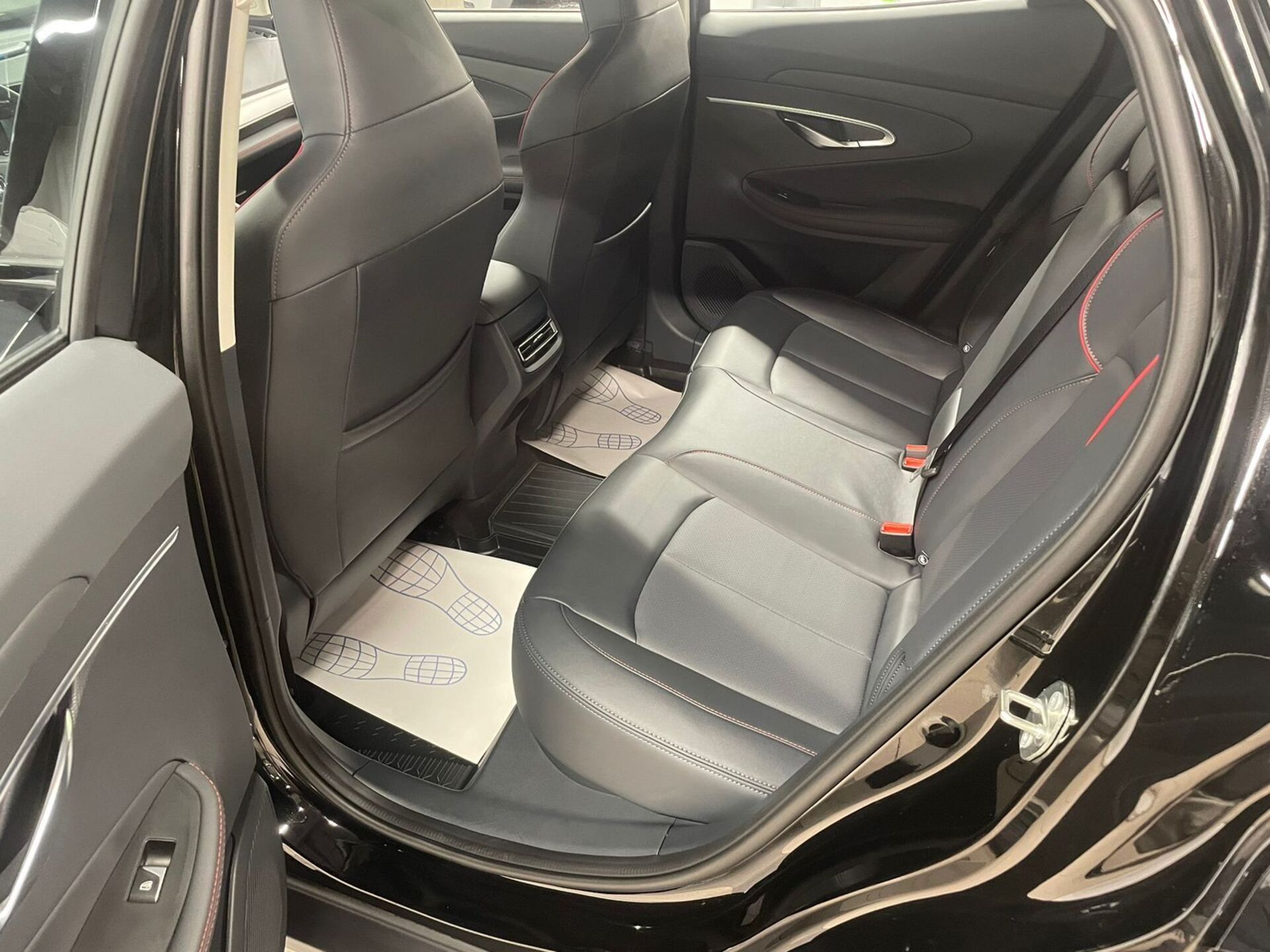 Легковой автотранспорт - CHANGAN UNI-T 1.5 AMT (167 л.с.)