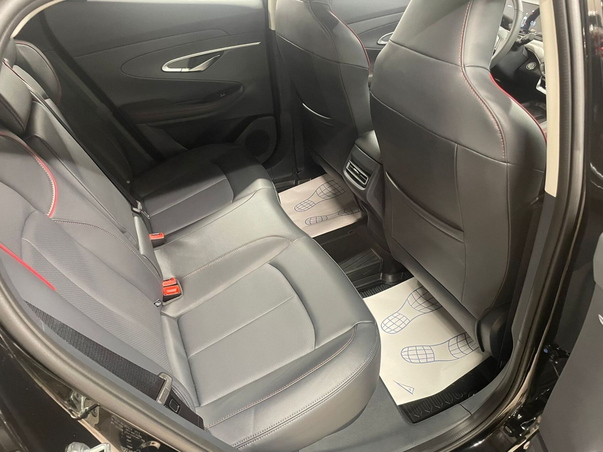 Легковой автотранспорт - CHANGAN UNI-T 1.5 AMT (167 л.с.)