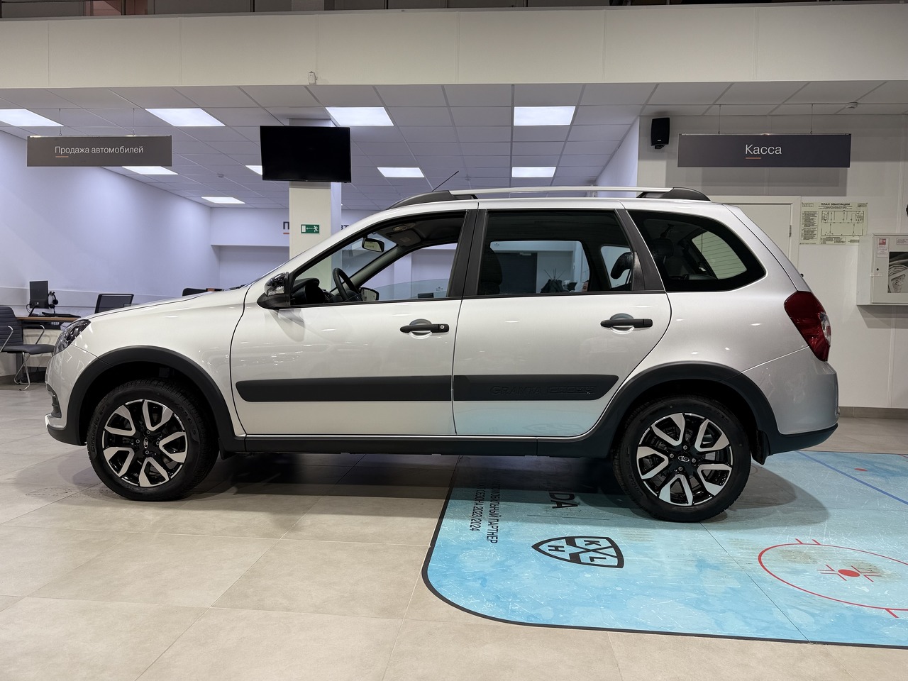 Легковой автотранспорт - LADA Granta Cross 1.6 MT (90 л.с.)