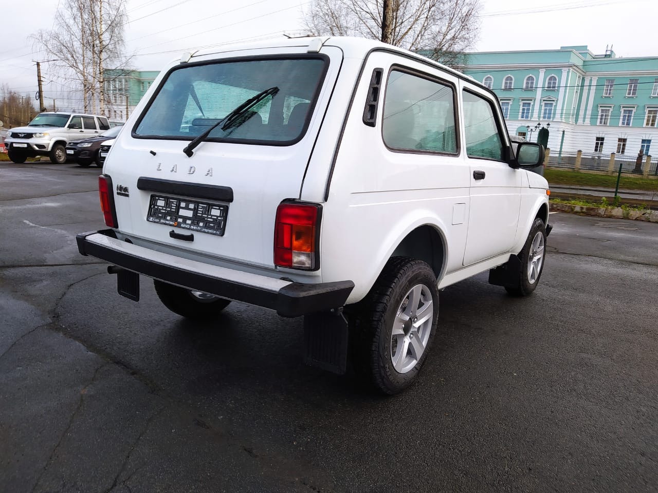 Легковой автотранспорт - LADA Niva Legend 1.7 MT (83 л.с.) 4WD