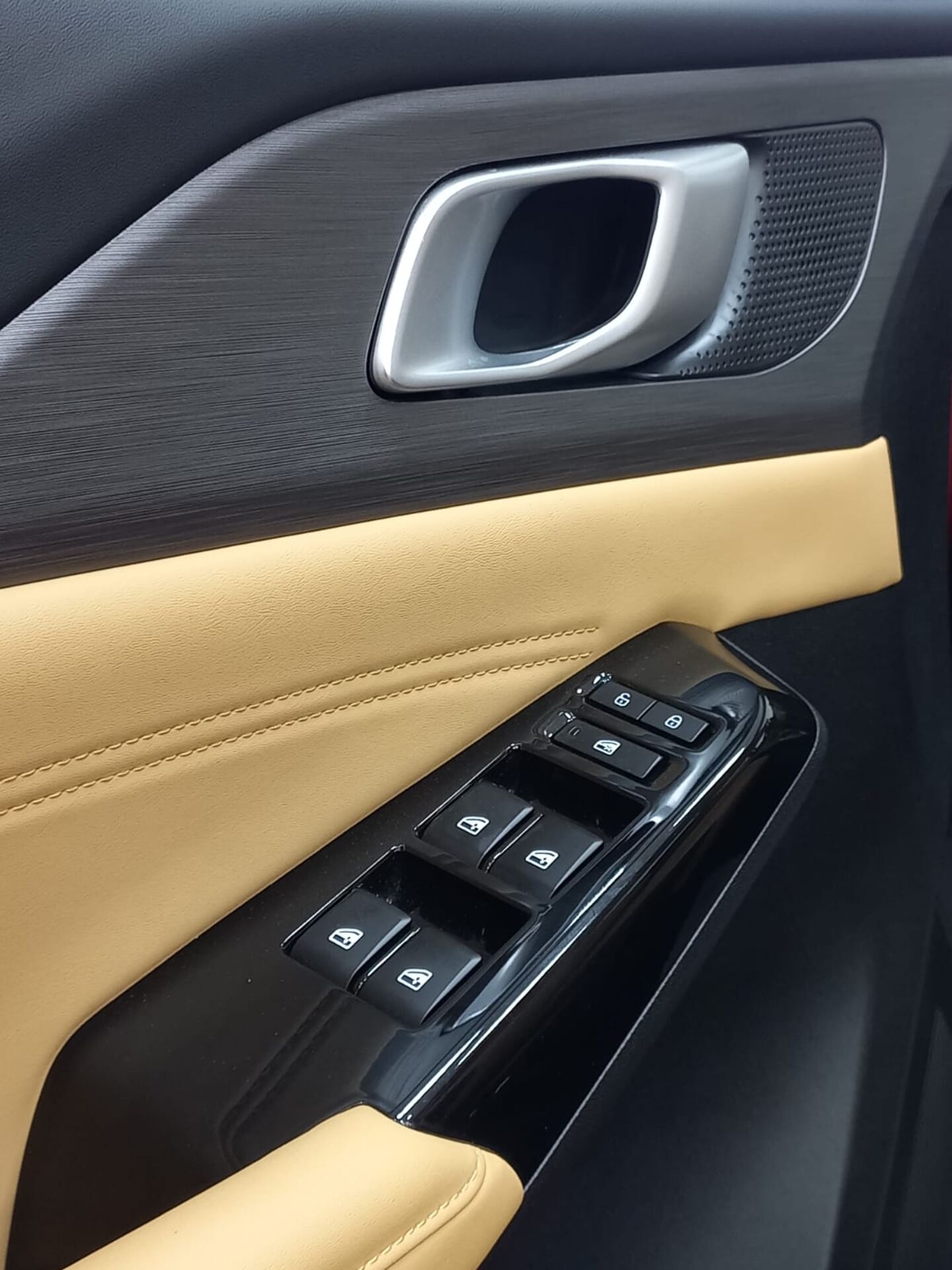 Легковой автотранспорт - CHANGAN Hunter Plus 2.0 AT (226 л.с.) 4WD