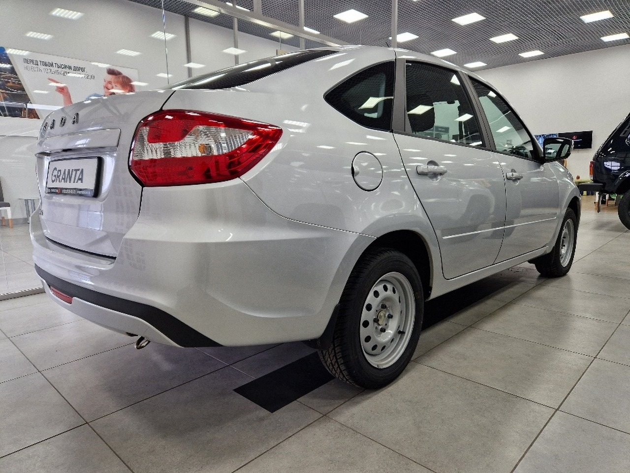 Легковой автотранспорт - LADA Granta 1.6 MT (90 л.с.)