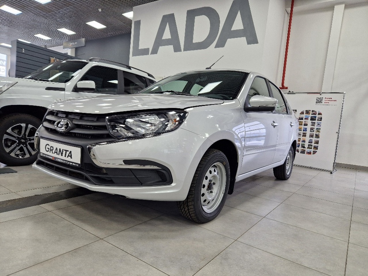 Легковой автотранспорт - LADA Granta 1.6 MT (90 л.с.)