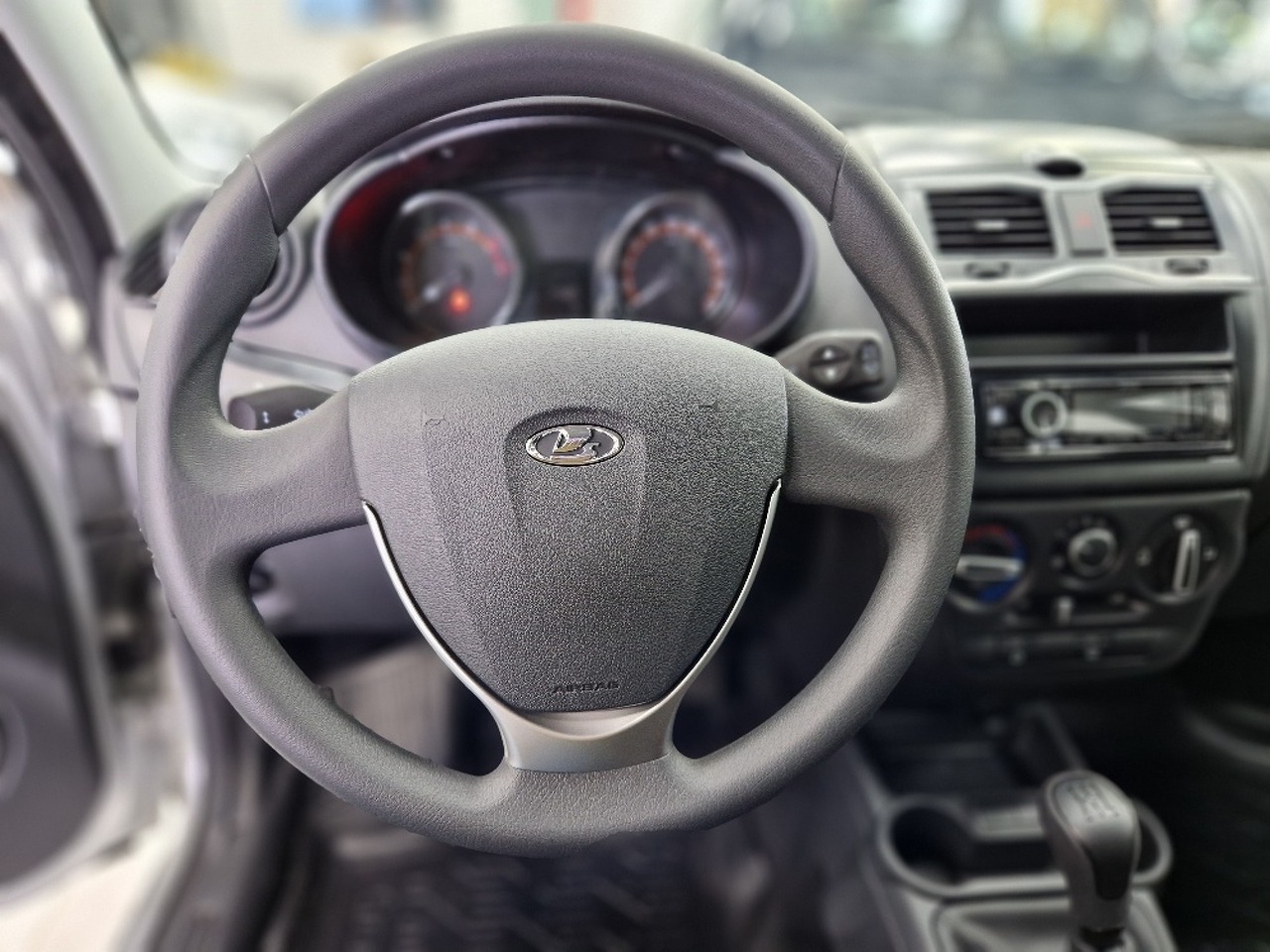 Легковой автотранспорт - LADA Granta 1.6 MT (90 л.с.)