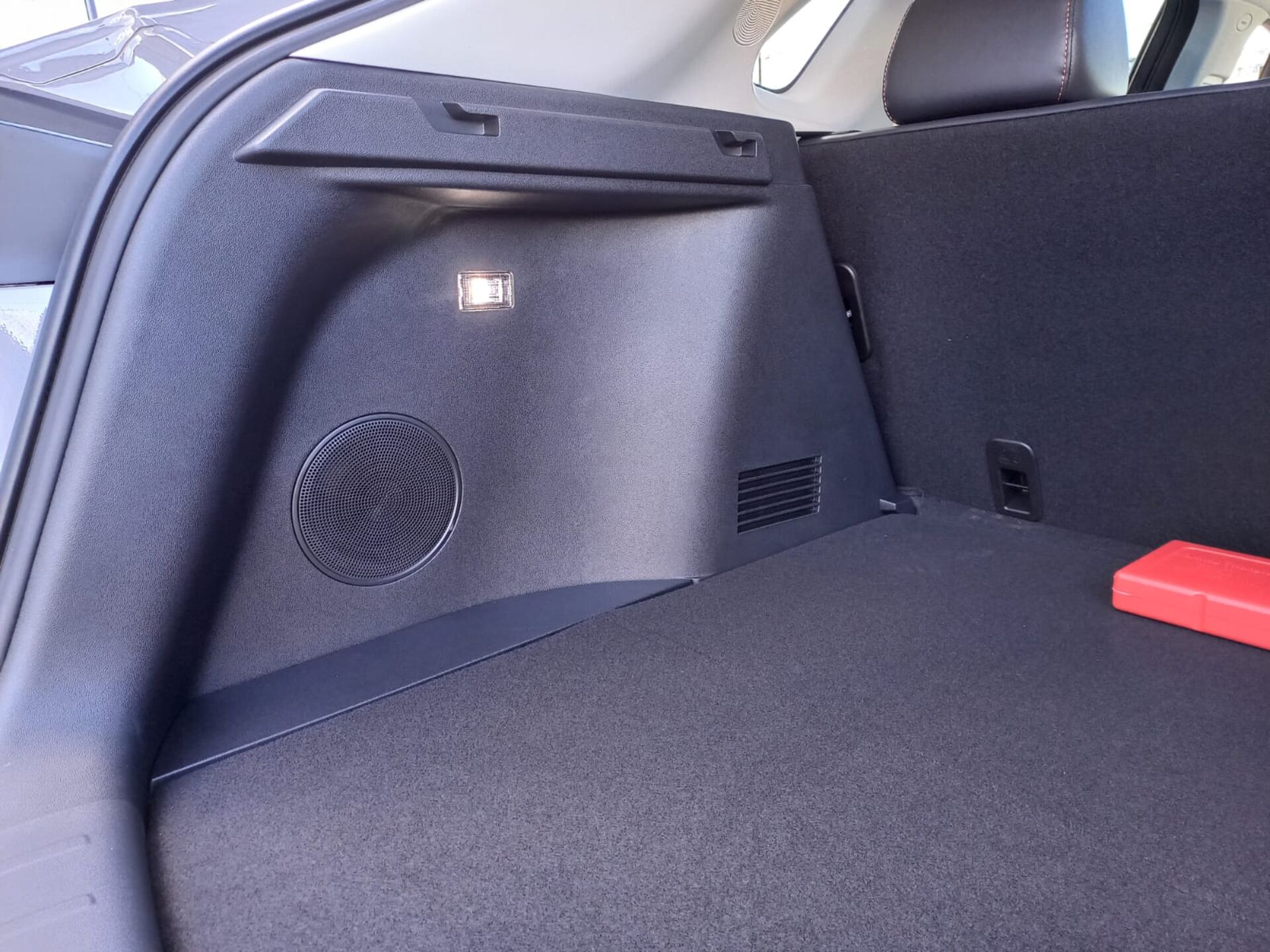 Легковой автотранспорт - CHANGAN UNI-K 2.0 AT (226 л.с.) 4WD