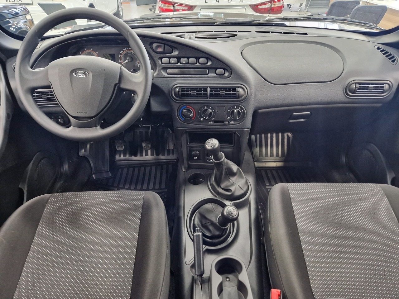 Легковой автотранспорт - LADA Niva Travel 1.7 MT (83 л.с.) 4WD