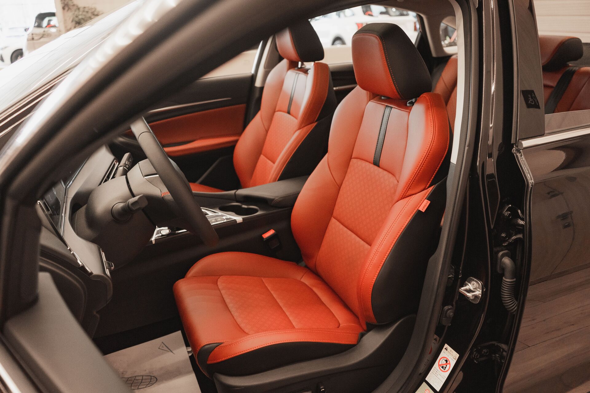 Легковой автотранспорт - CHANGAN Eado Plus 1.4 AMT (155 л.с.)