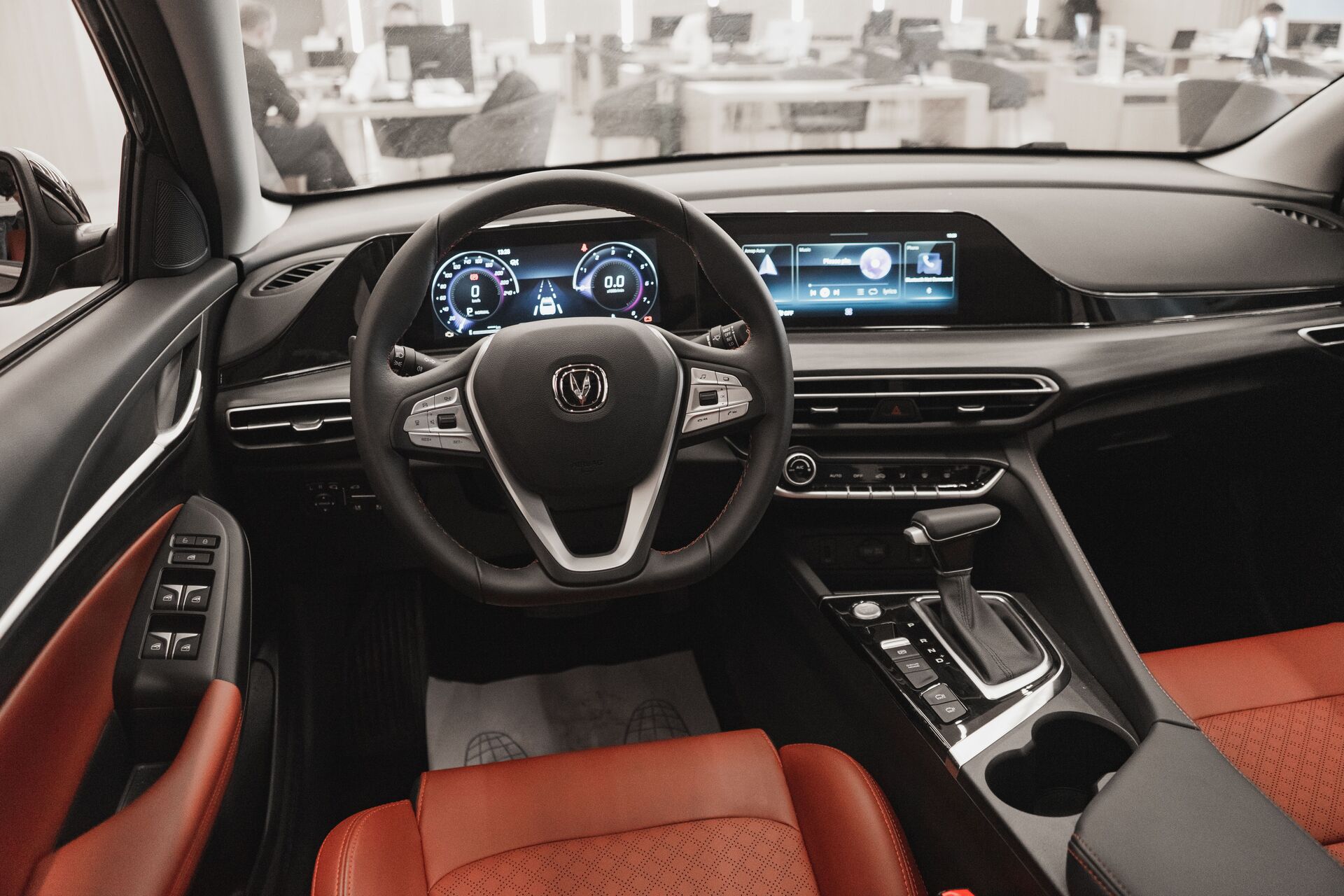 Легковой автотранспорт - CHANGAN Eado Plus 1.4 AMT (155 л.с.)