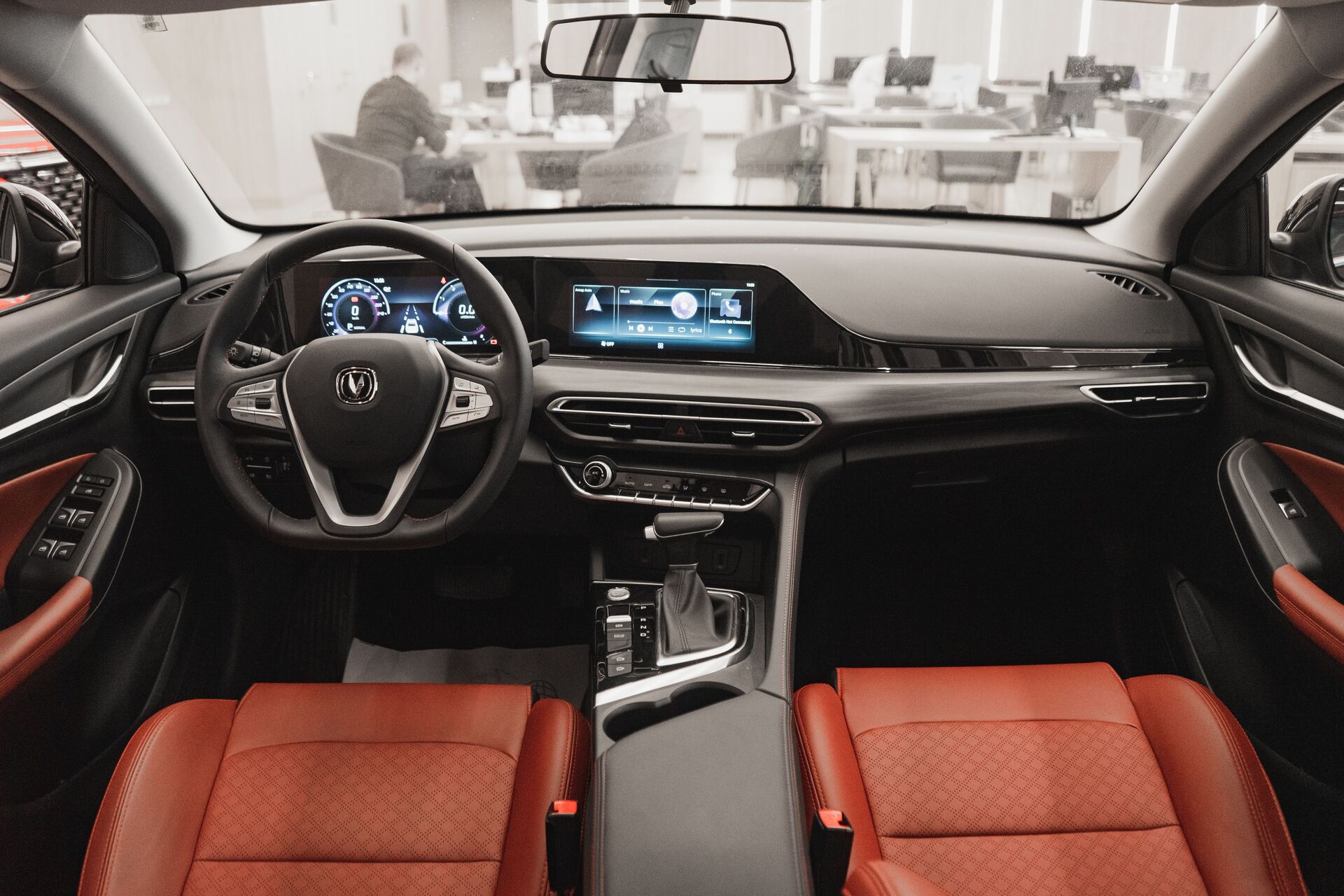 Легковой автотранспорт - CHANGAN Eado Plus 1.4 AMT (155 л.с.)