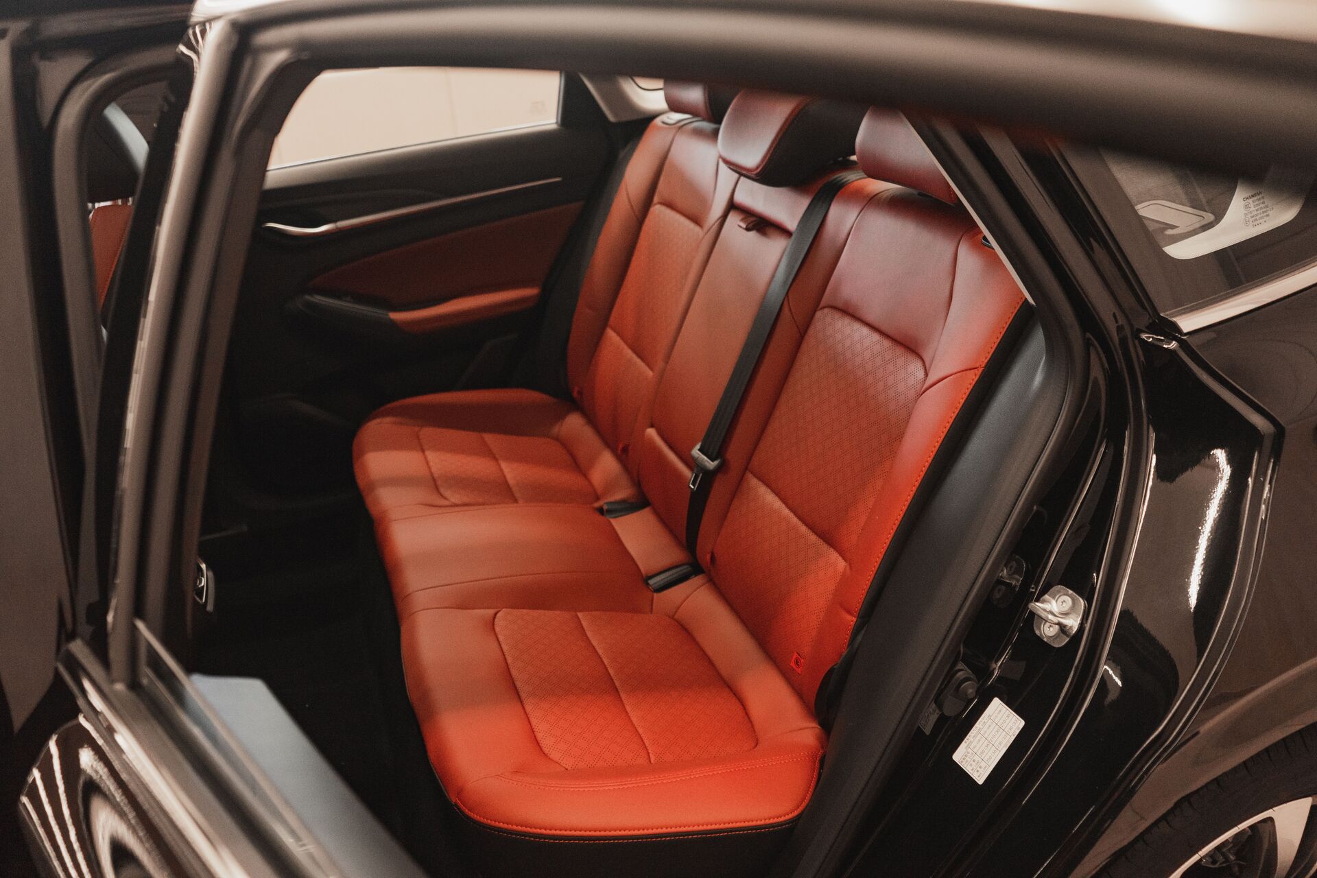 Легковой автотранспорт - CHANGAN Eado Plus 1.4 AMT (155 л.с.)