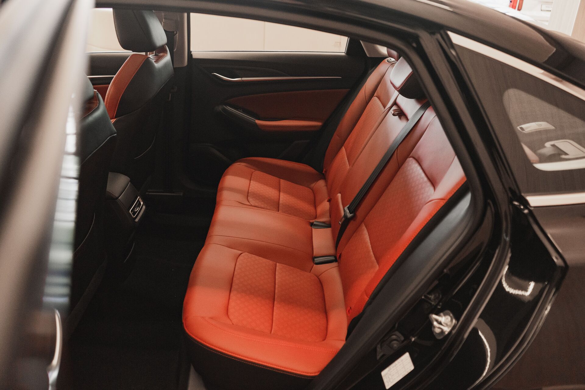 Легковой автотранспорт - CHANGAN Eado Plus 1.4 AMT (155 л.с.)