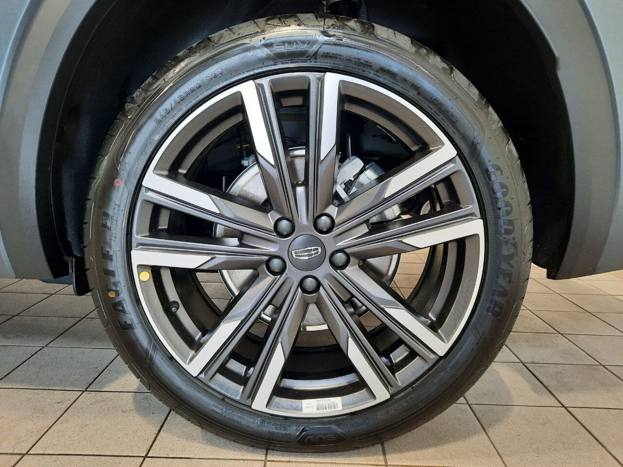 Легковой автотранспорт - GEELY Monjaro 