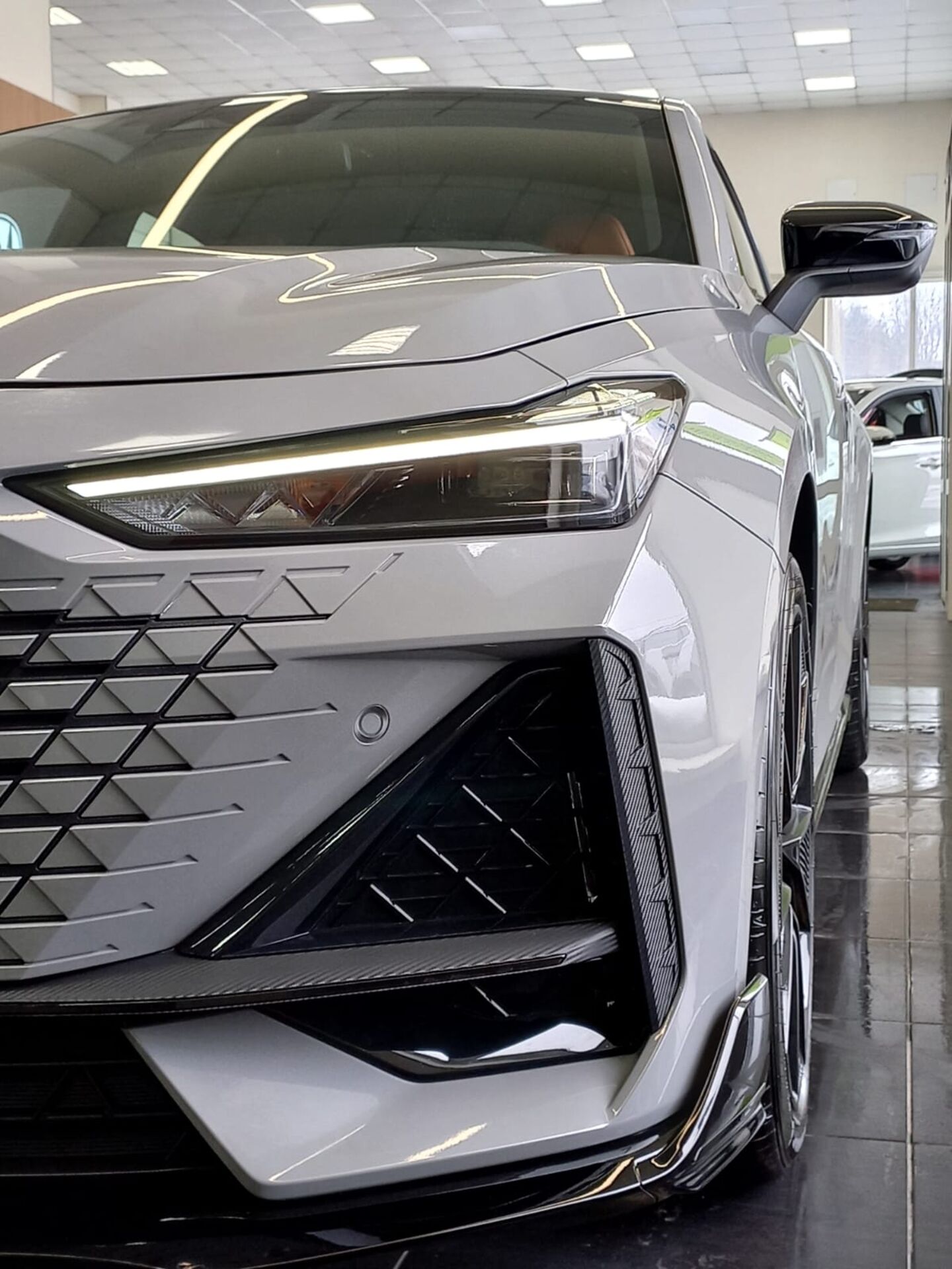 Легковой автотранспорт - CHANGAN UNI-V 1.5 AMT (181 л.с.)