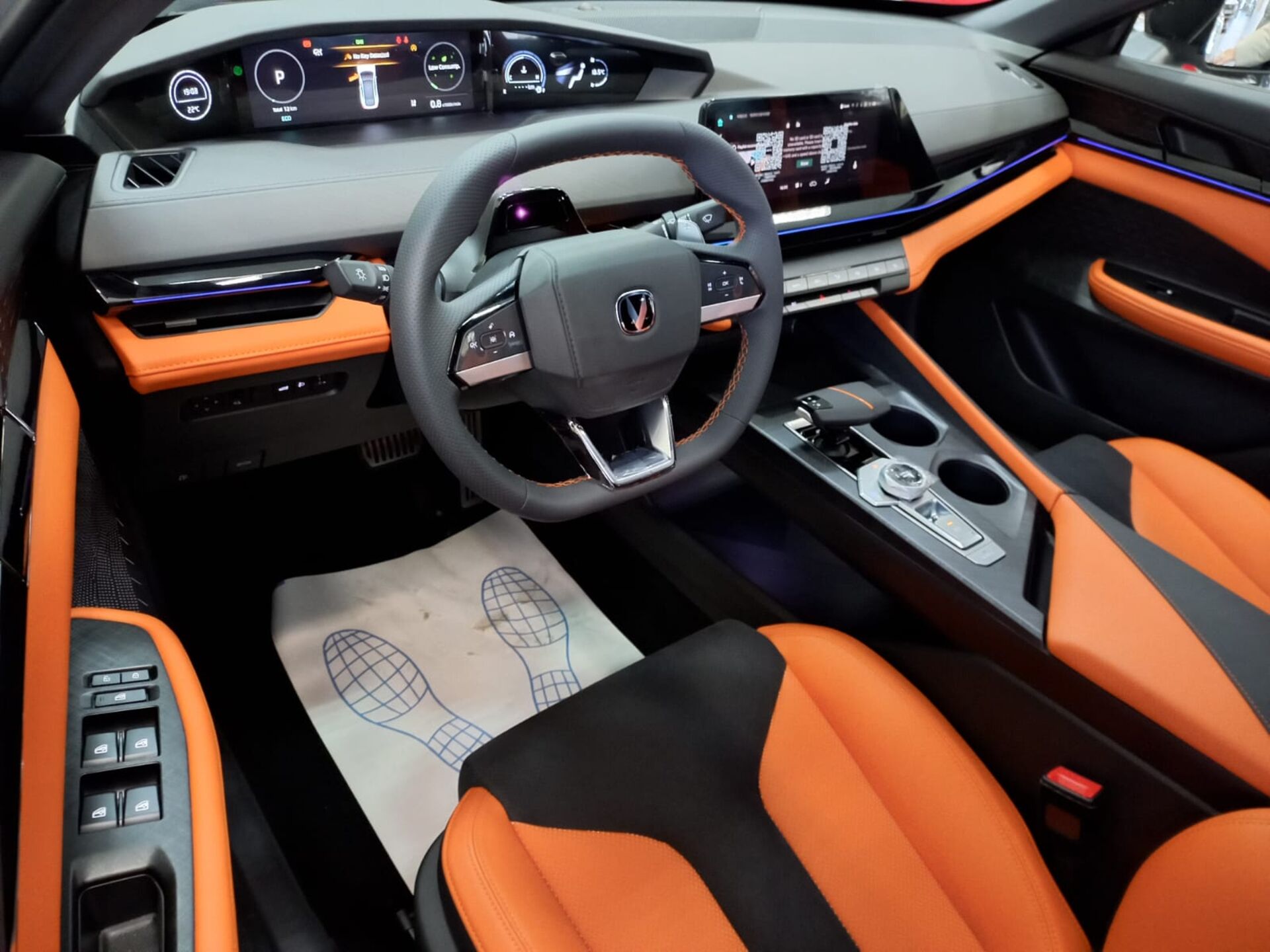 Легковой автотранспорт - CHANGAN UNI-V 1.5 AMT (181 л.с.)