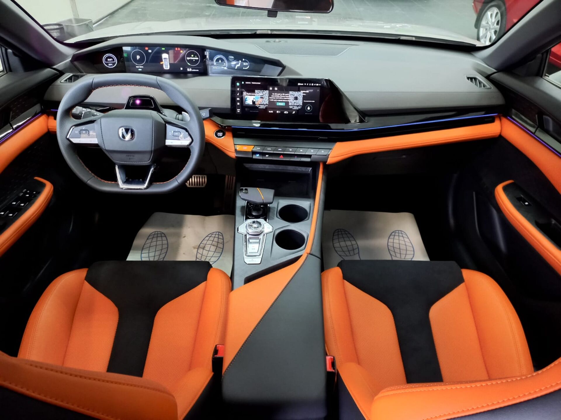 Легковой автотранспорт - CHANGAN UNI-V 1.5 AMT (181 л.с.)