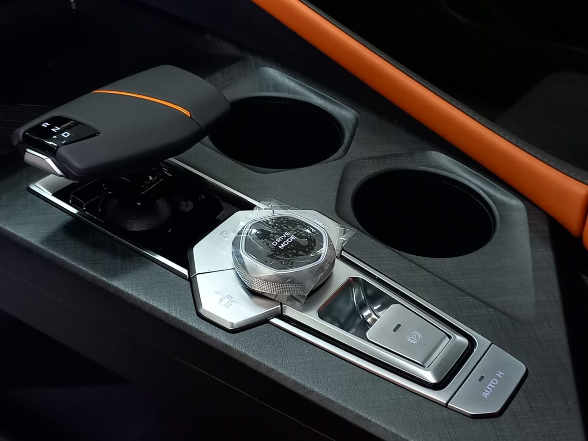 Легковой автотранспорт - CHANGAN UNI-V 1.5 AMT (181 л.с.)