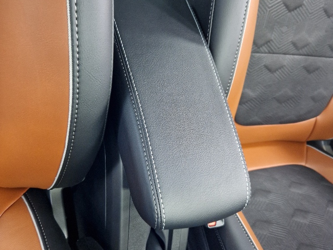 Легковой автотранспорт - LADA Vesta SW Cross 1.6 MT (106 л.с.)