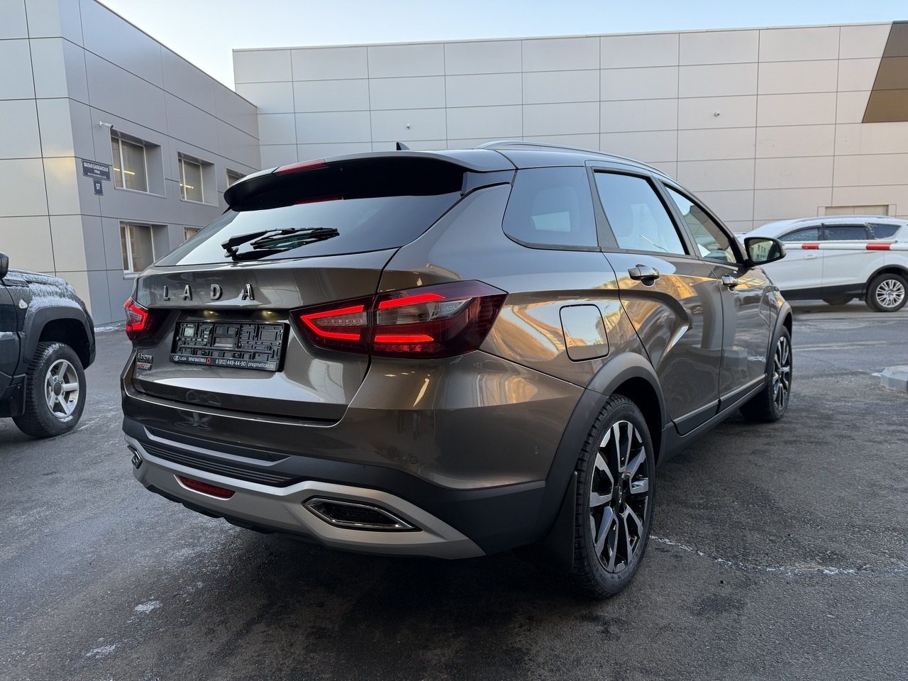 Легковой автотранспорт - LADA Vesta SW Cross 1.8 CVT (122 л.с.)